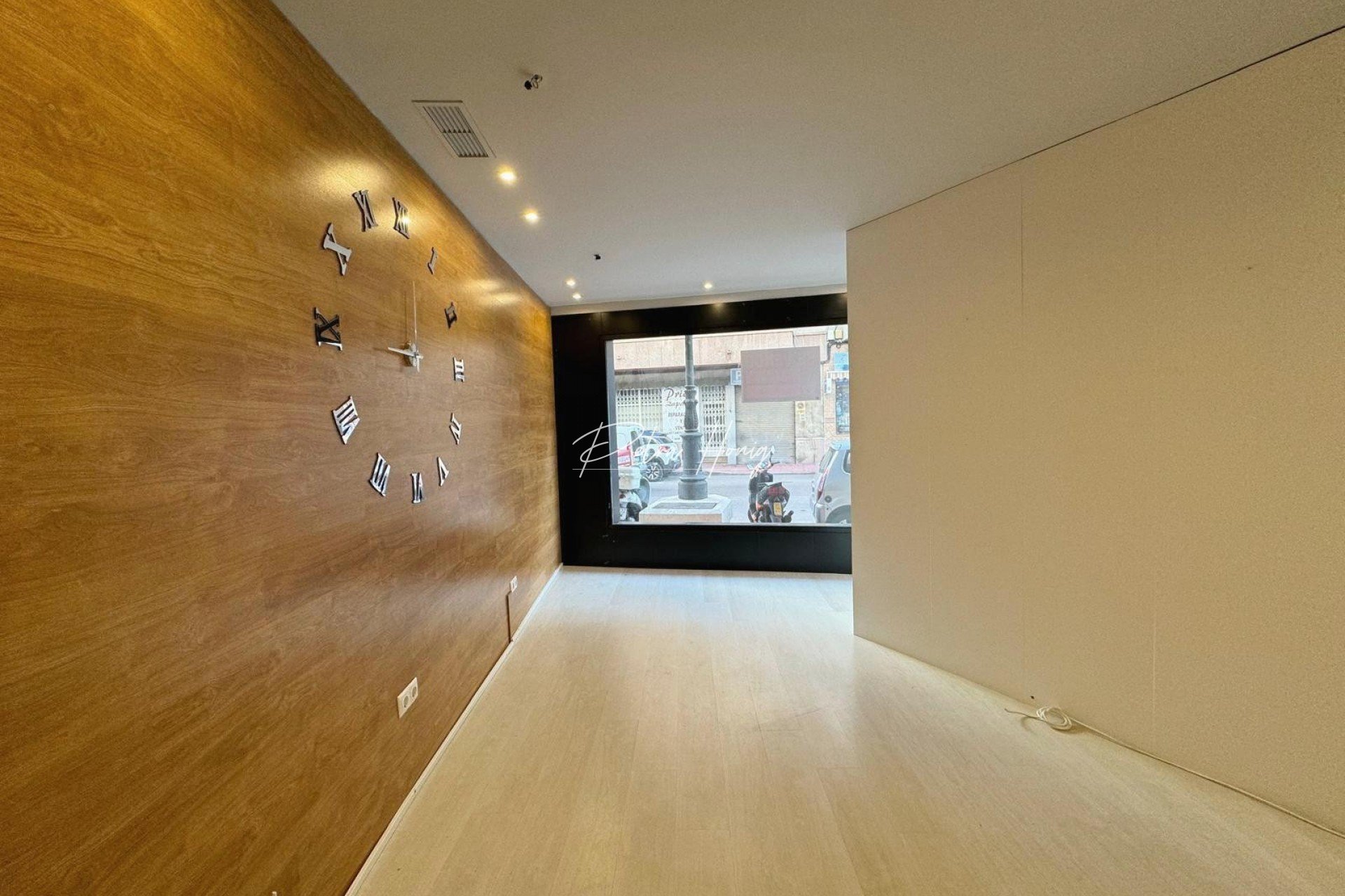 Til Salgs - Commercial - Guardamar del Segura - Centro