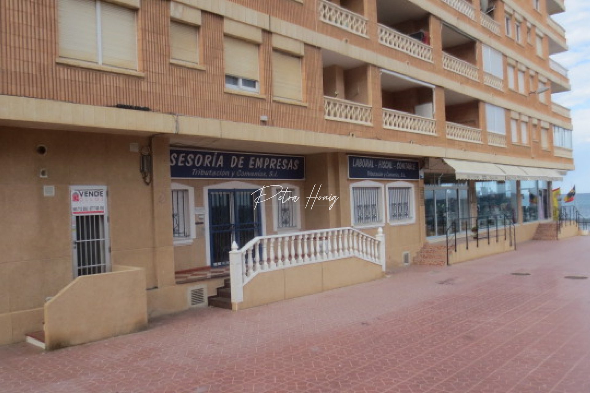 Til Salgs - Commercial - La Mata - Centro