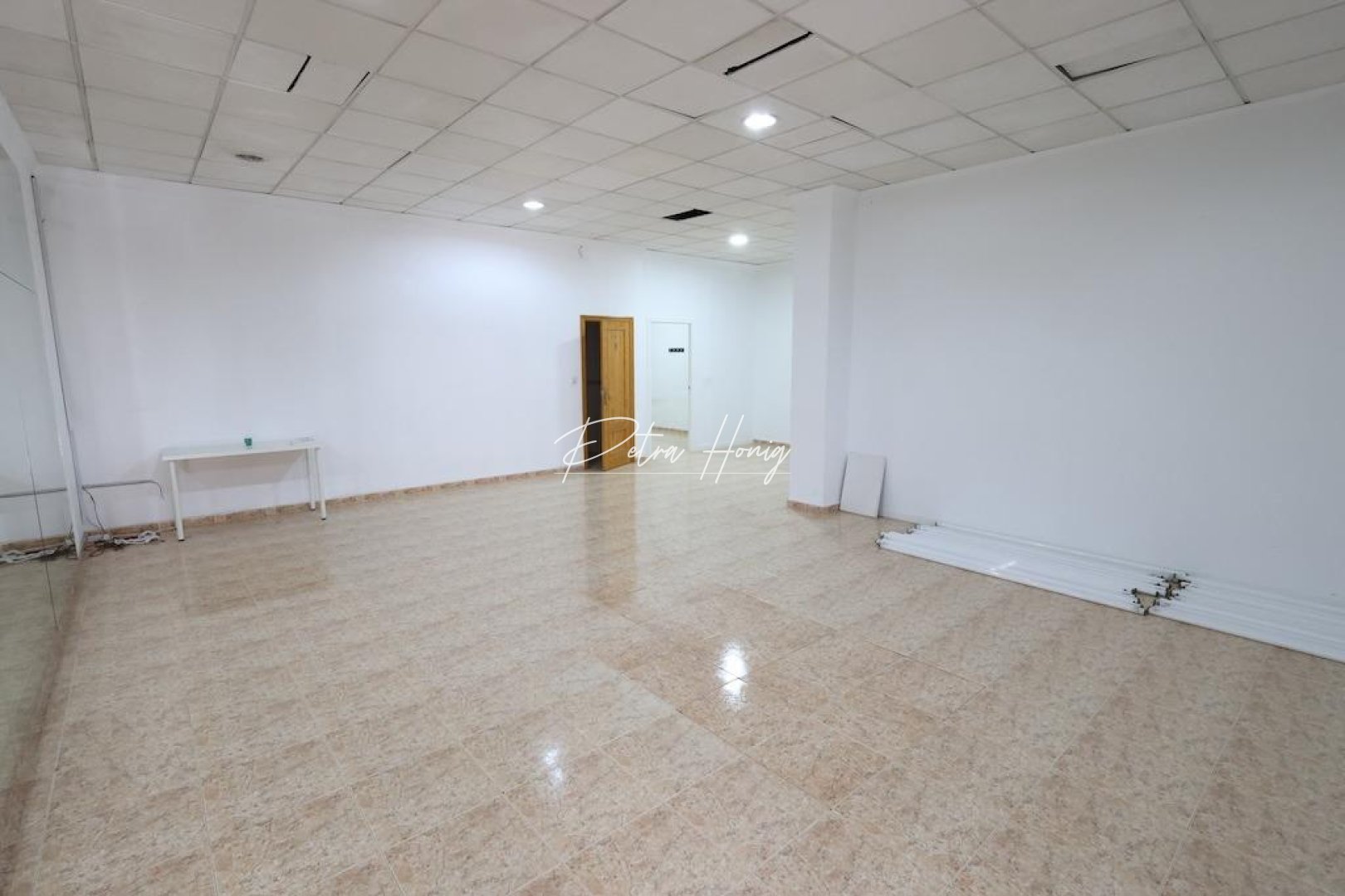 Til Salgs - Commercial - Torrevieja - Centro