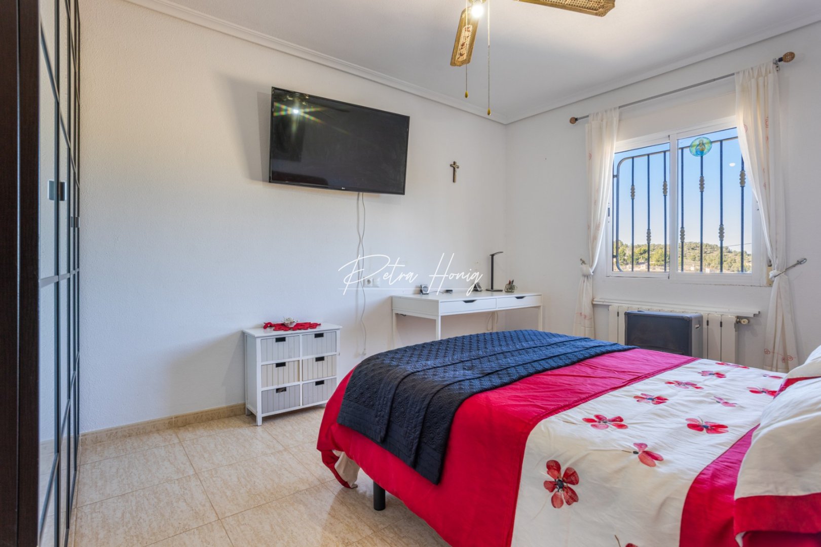 Til Salgs - Finca - Country Property - Other areas - La Zarza