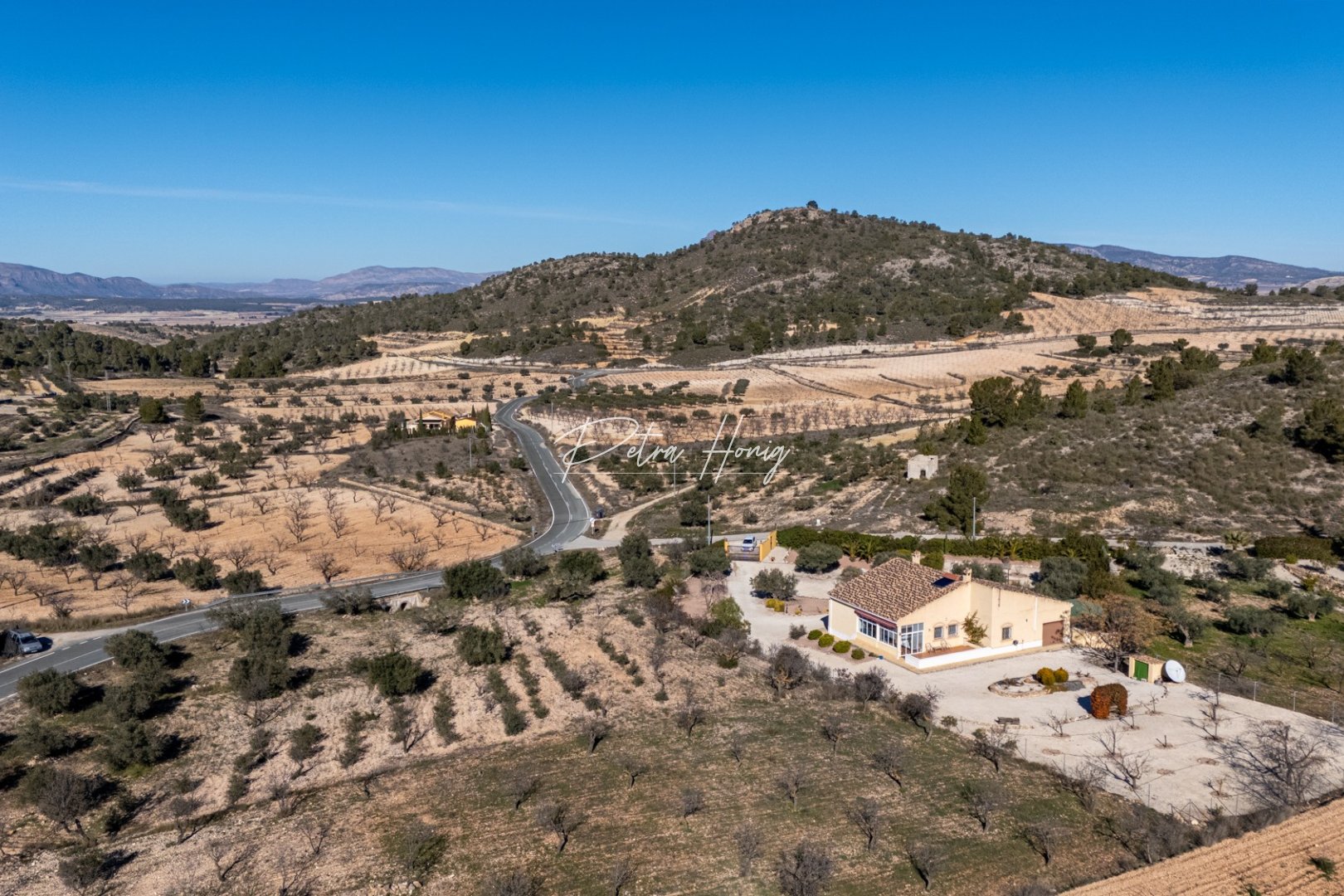 Til Salgs - Finca - Other areas - La Zarza