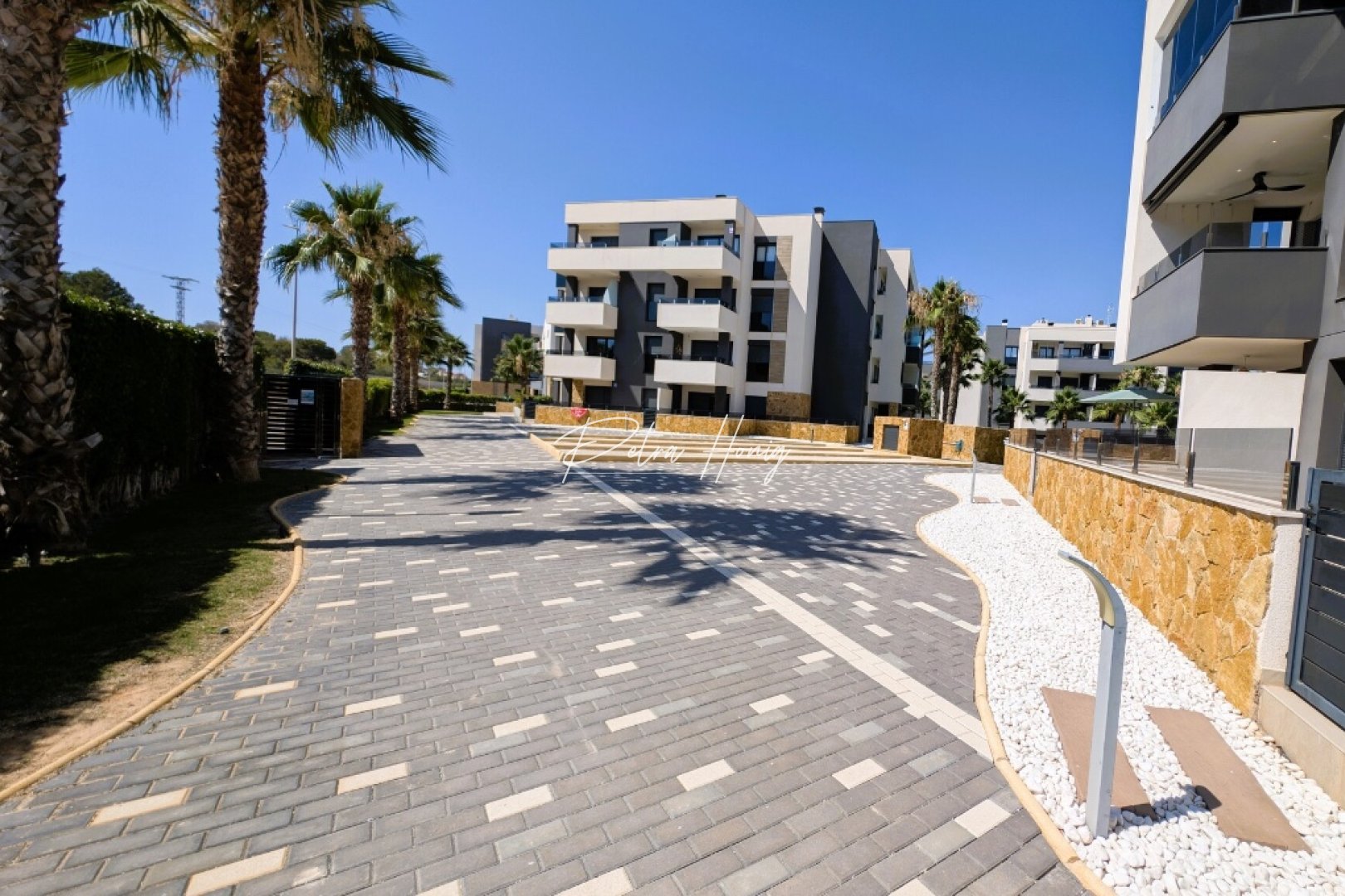 Til Salgs - Leilighet - Los Altos