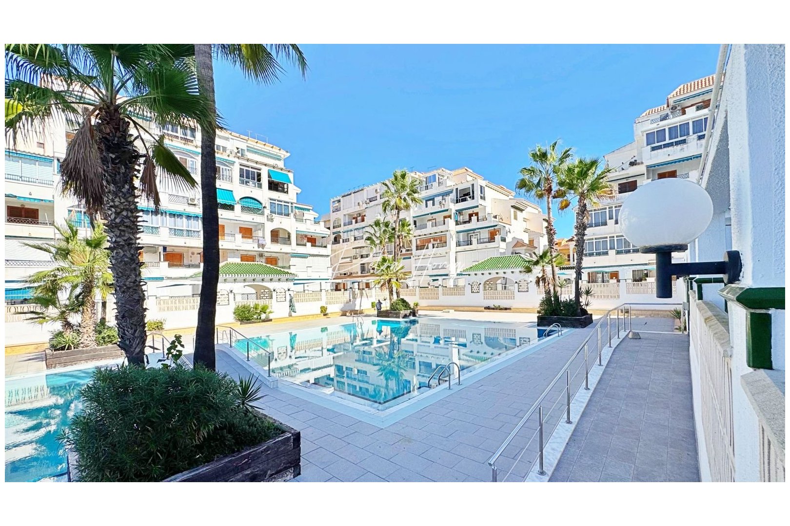 Til Salgs - Leilighet - Torrevieja - La Mata