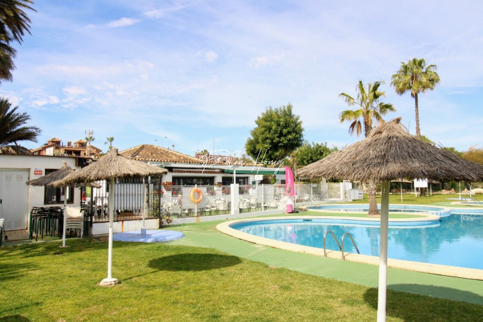 Til Salgs - Leilighet - Torrevieja - Lago jardin