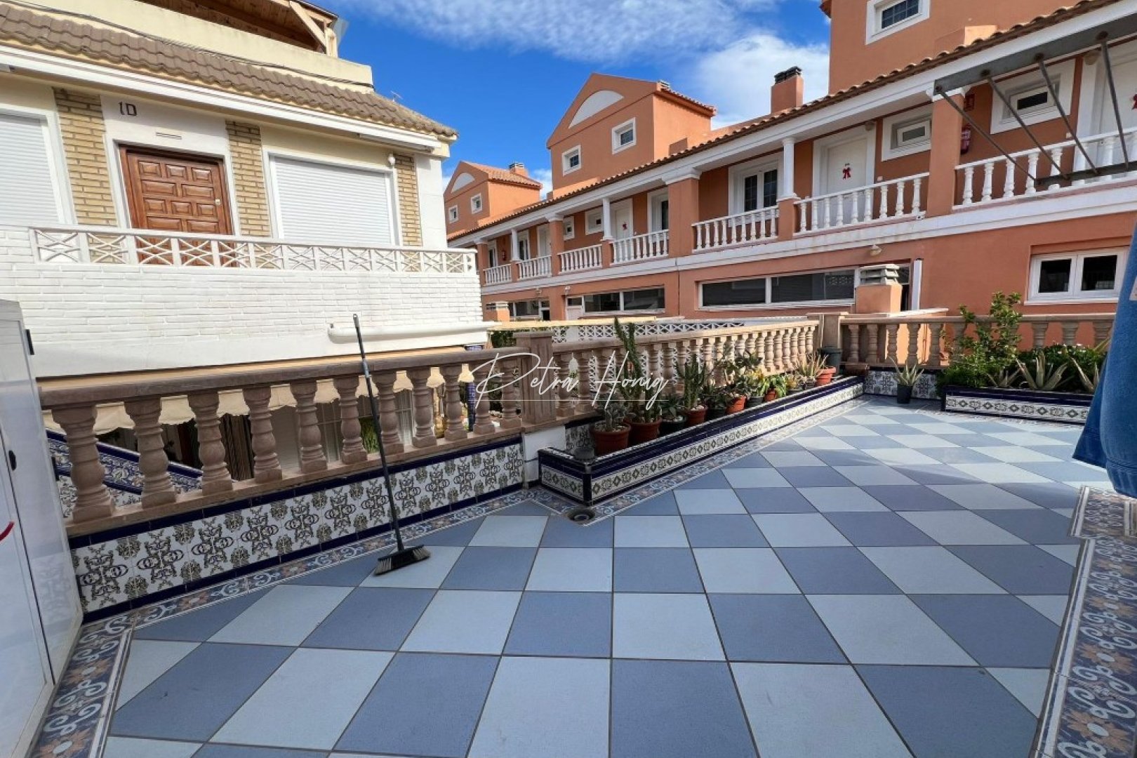 Til Salgs - Rekkehus - La Mata