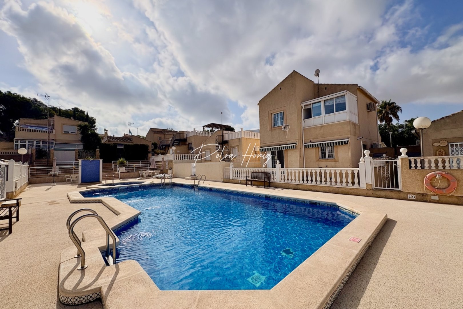 Til Salgs - Single Family Home - Orihuela Costa - Los Balcones