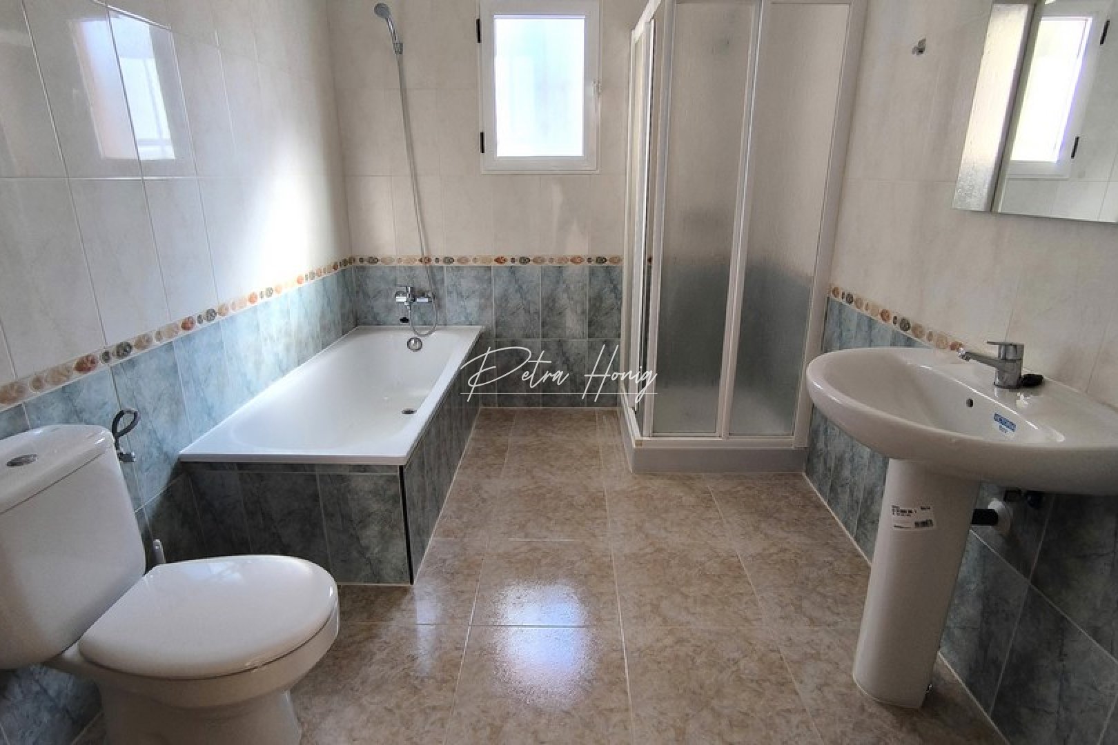 Til Salgs - Villa - Algorfa - La Finca Golf - Montemar