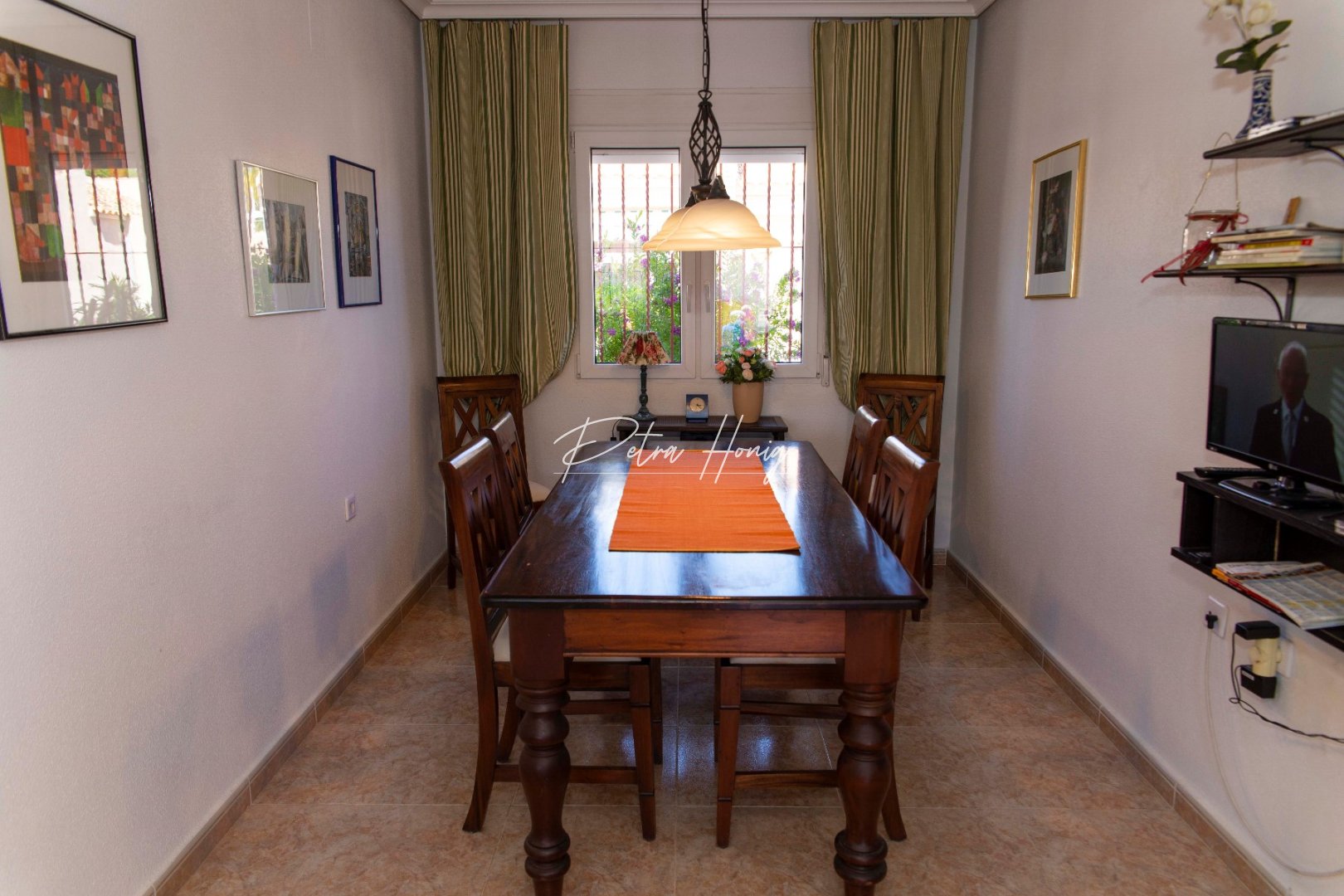 Til Salgs - Villa - Algorfa - La Finca Golf - Montemar