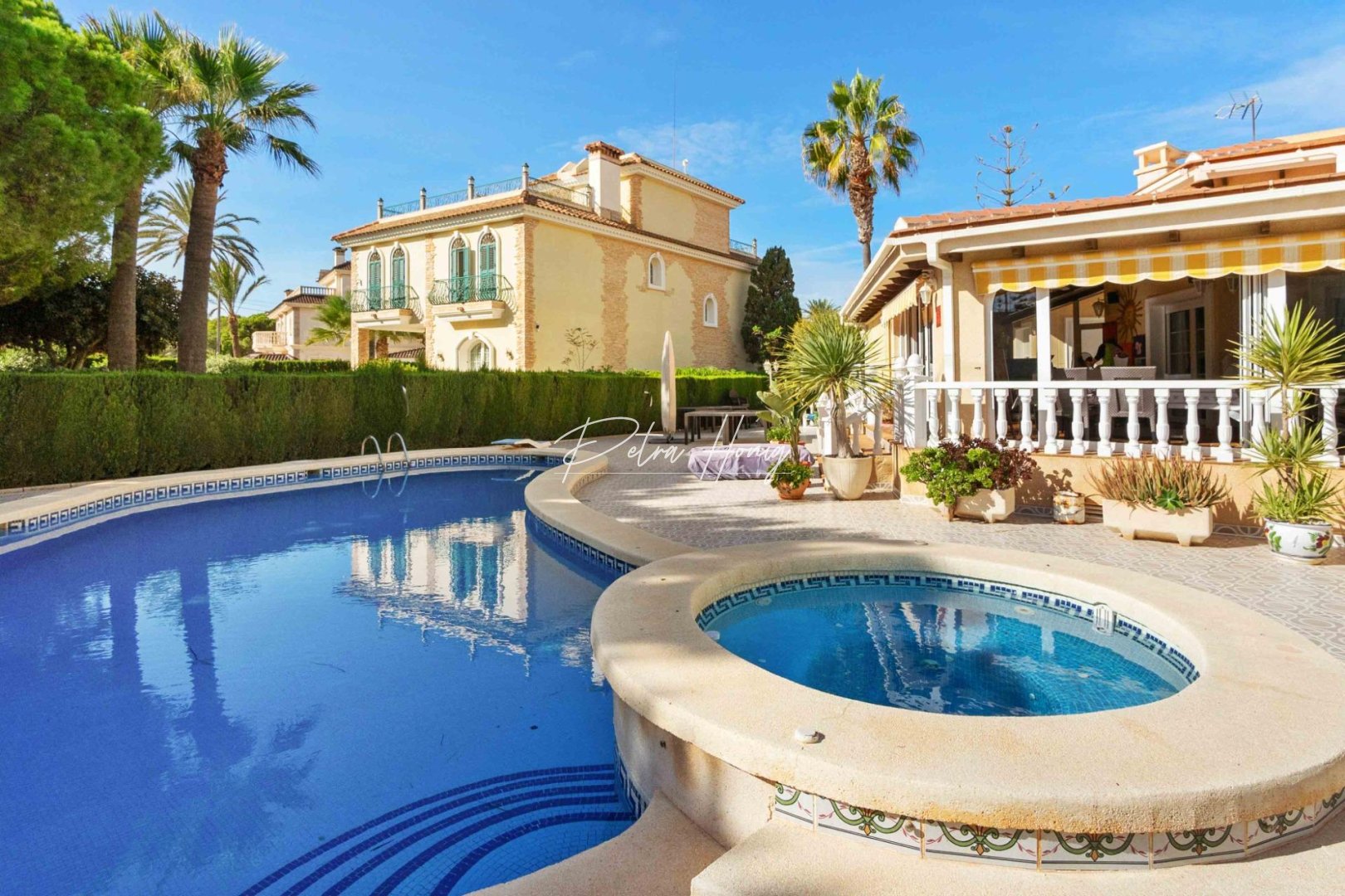 Til Salgs - Villa - Cabo Roig - MUY CERCA DE LA PLAYA