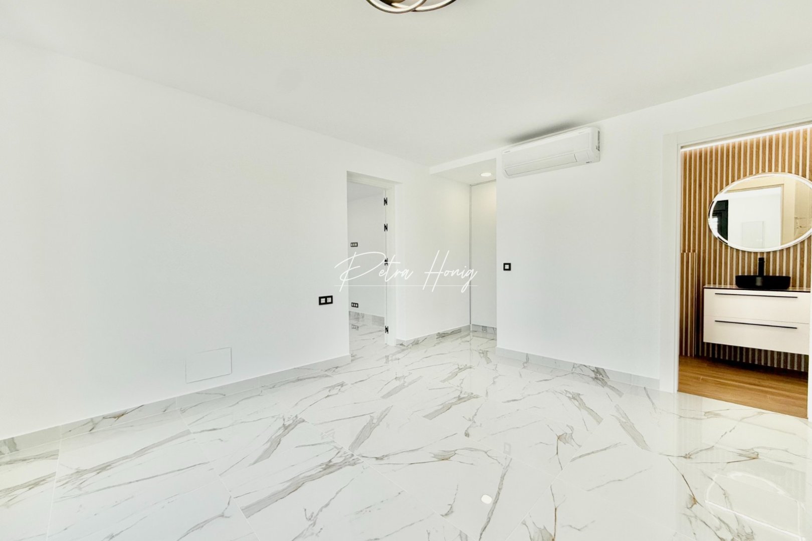 Til Salgs - Villa - Ciudad Quesada