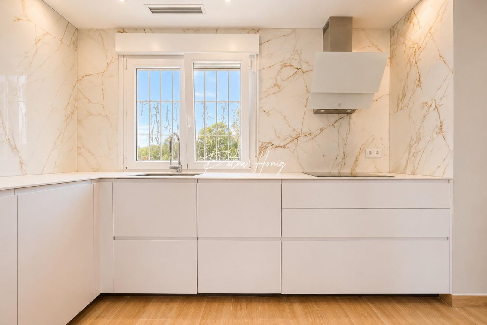 Til Salgs - Villa - Dehesa de campoamor - Campoamor