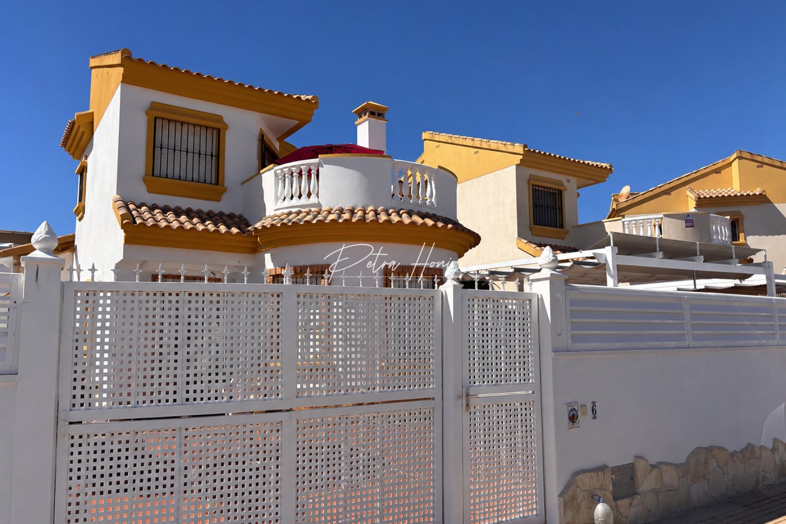 Til Salgs - Villa - El Raso - El Campo
