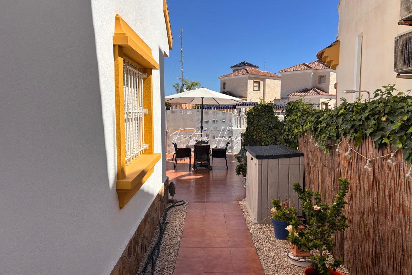 Til Salgs - Villa - El Raso - El Campo