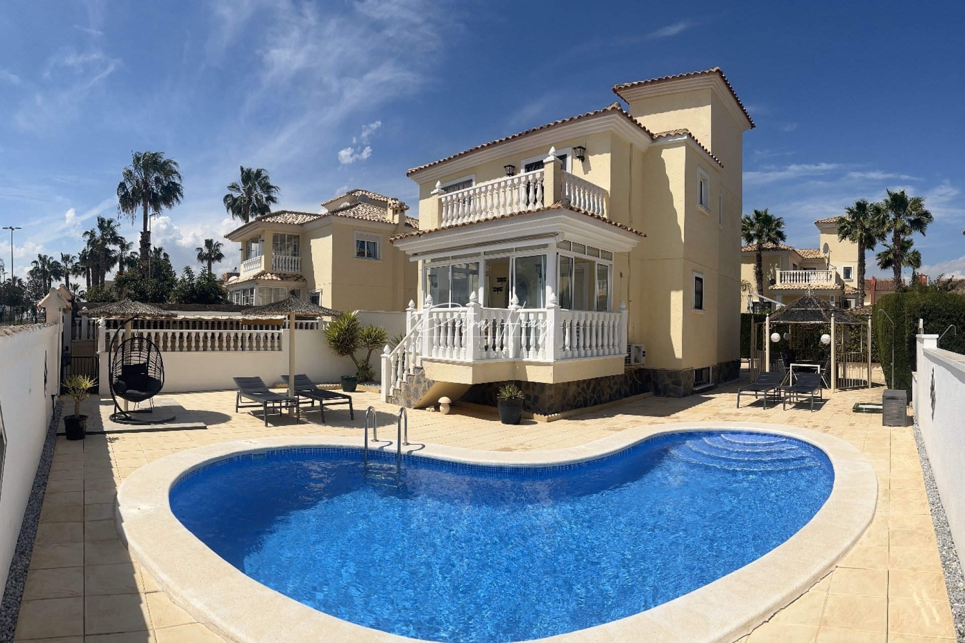 Til Salgs - Villa - El Raso - El Raso, Guardamar