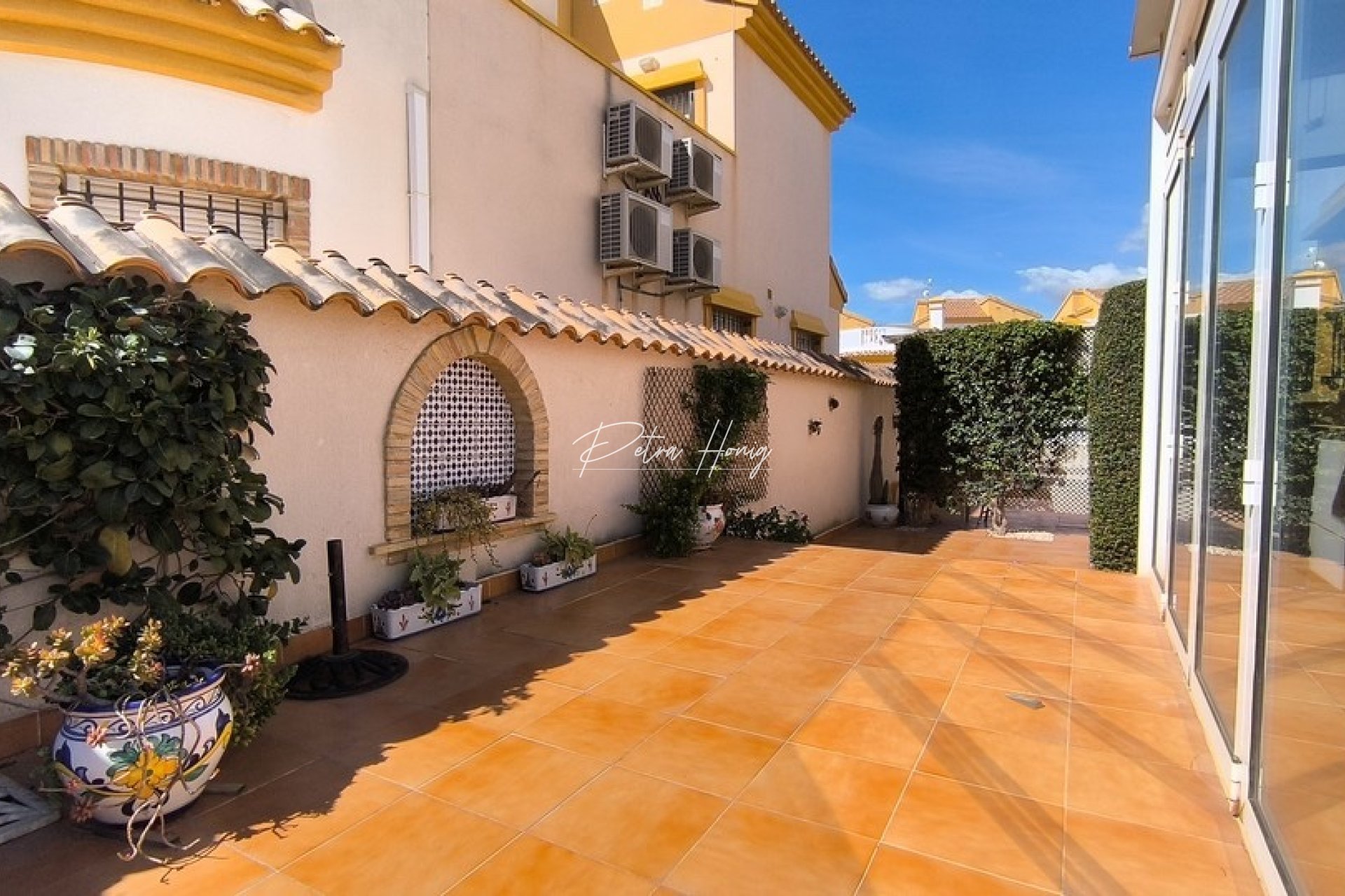 Til Salgs - Villa - El Raso - El Raso, Guardamar