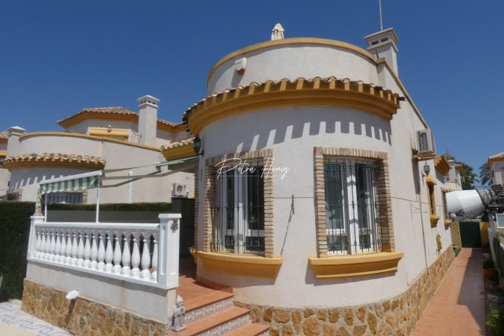 Til Salgs - Villa - El Raso - El Raso, Guardamar