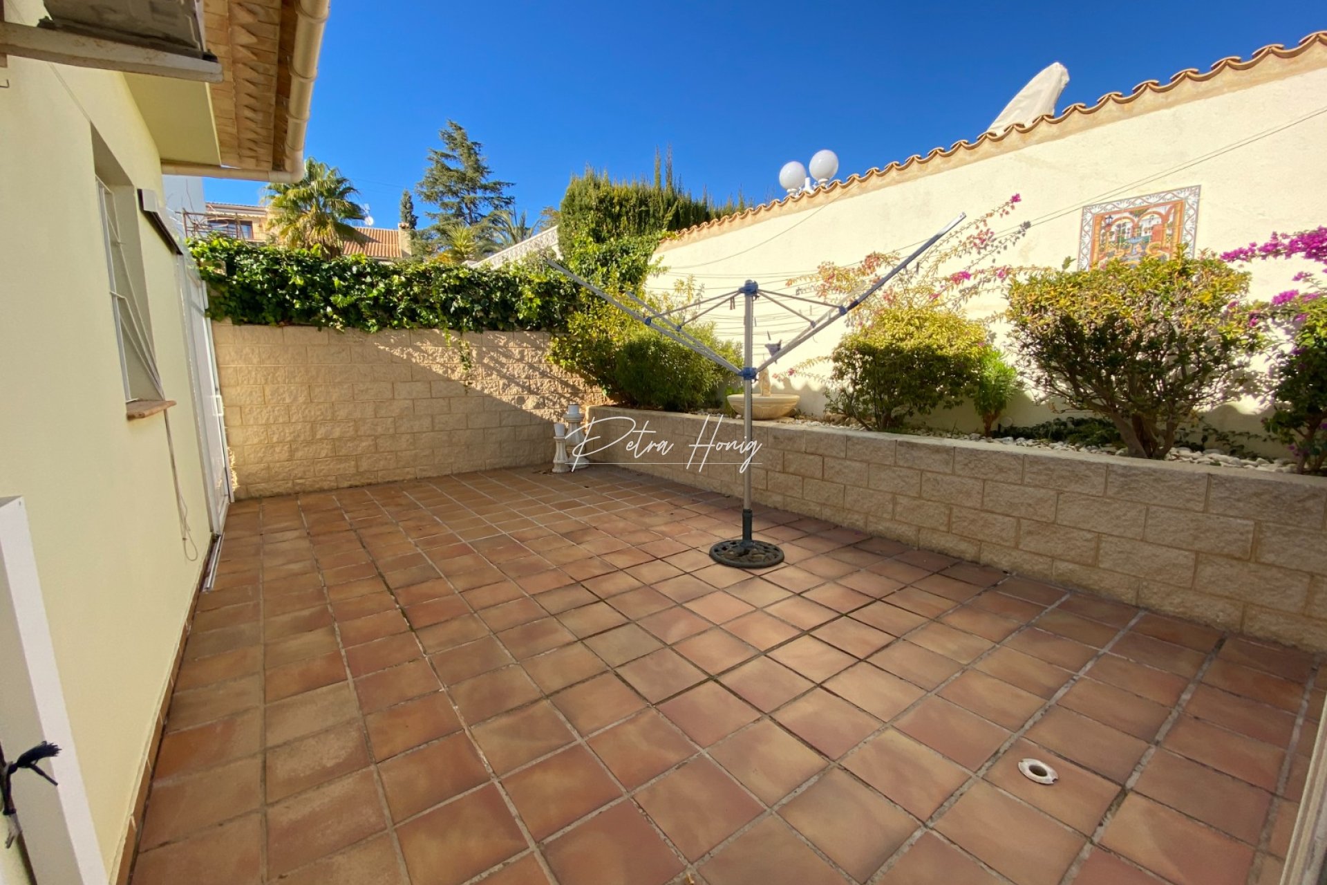 Til Salgs - Villa - la Nucia - Costa Blanca North
