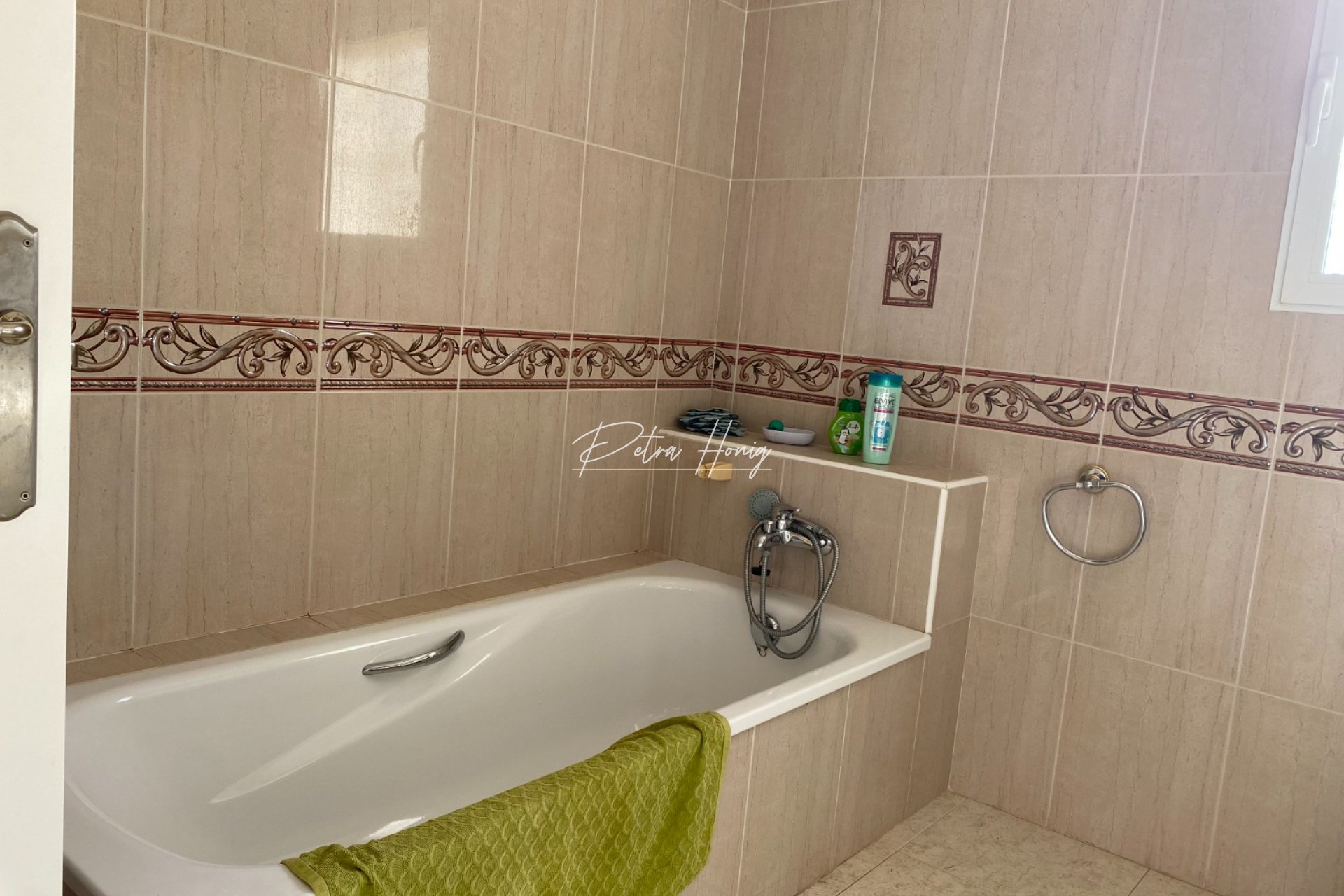 Til Salgs - Villa - la Nucia - Costa Blanca North