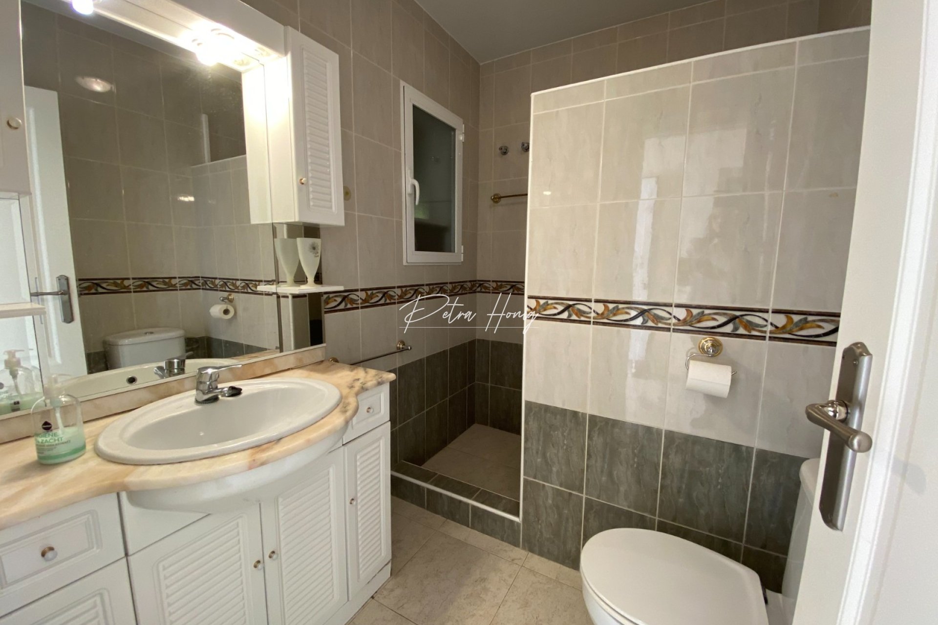 Til Salgs - Villa - la Nucia - Costa Blanca North