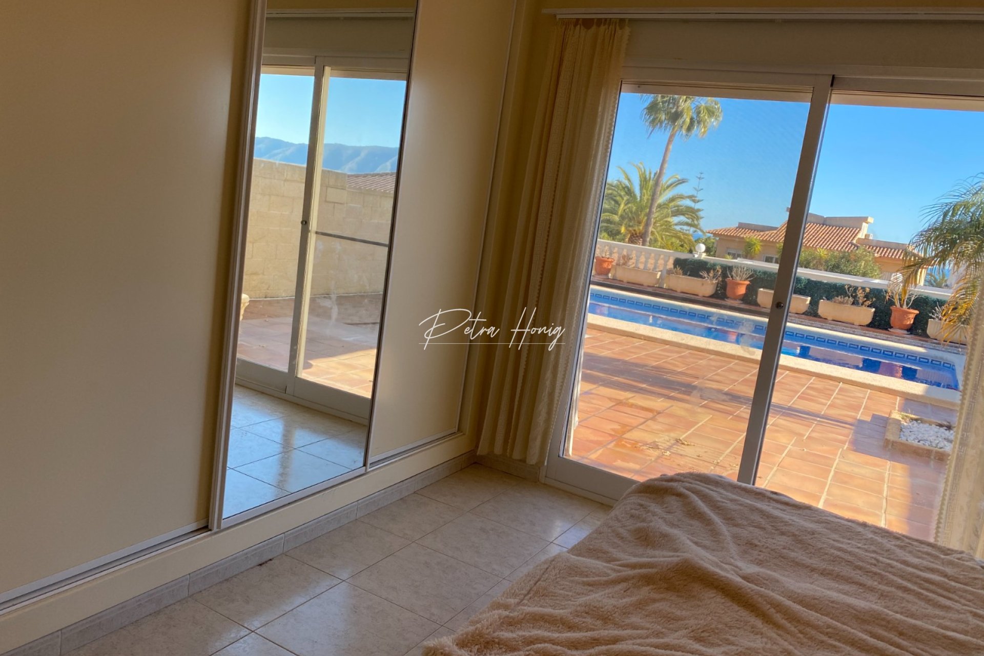 Til Salgs - Villa - la Nucia - Costa Blanca North