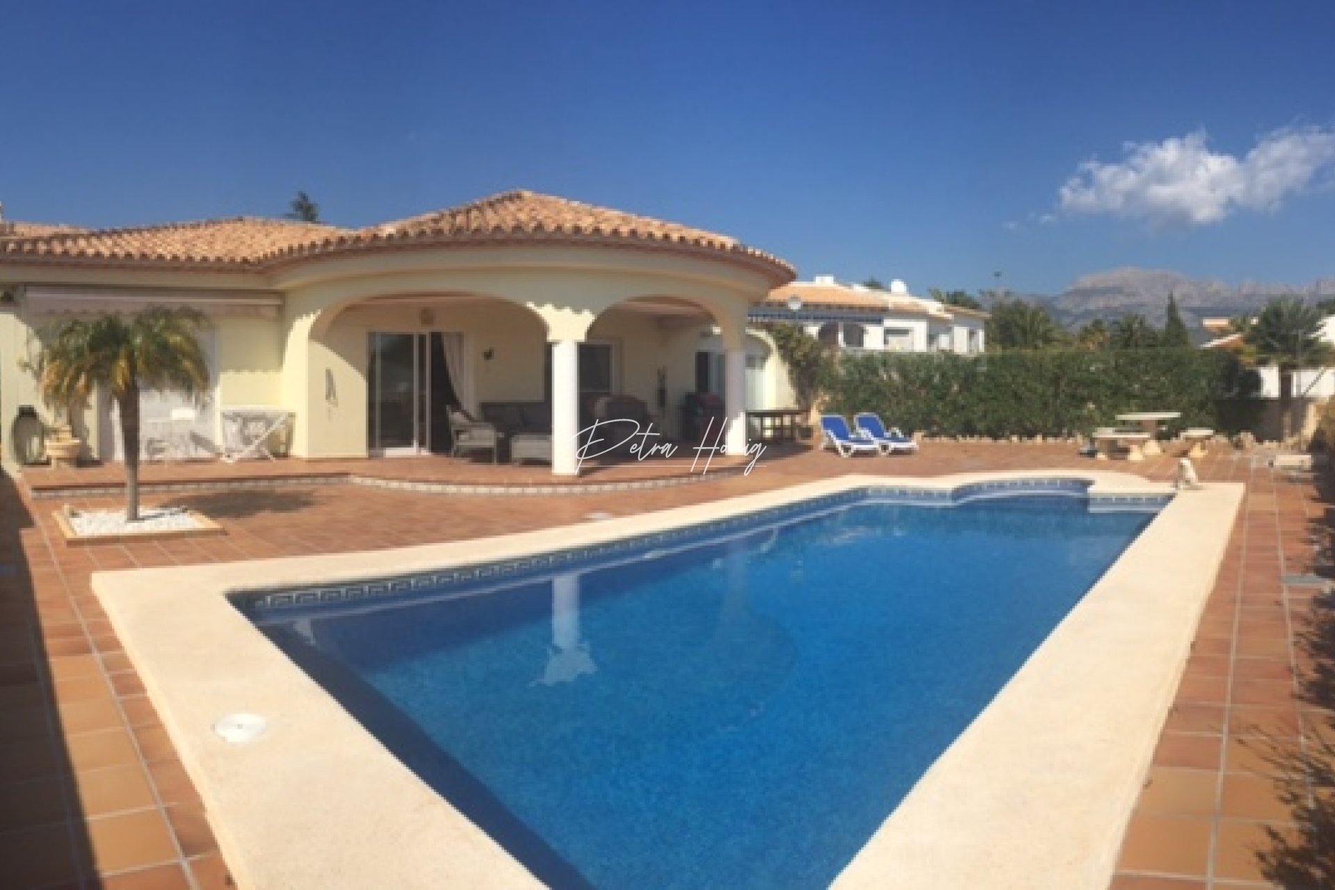 Til Salgs - Villa - la Nucia - Costa Blanca North