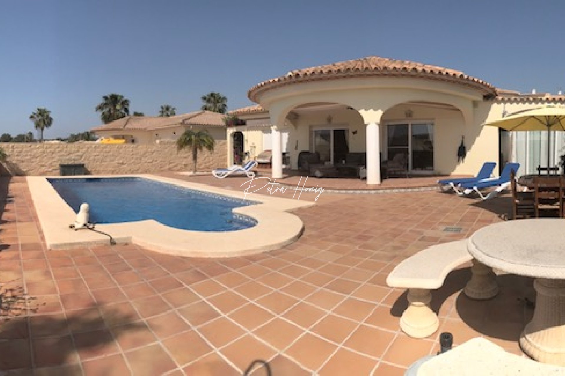 Til Salgs - Villa - la Nucia - Costa Blanca North