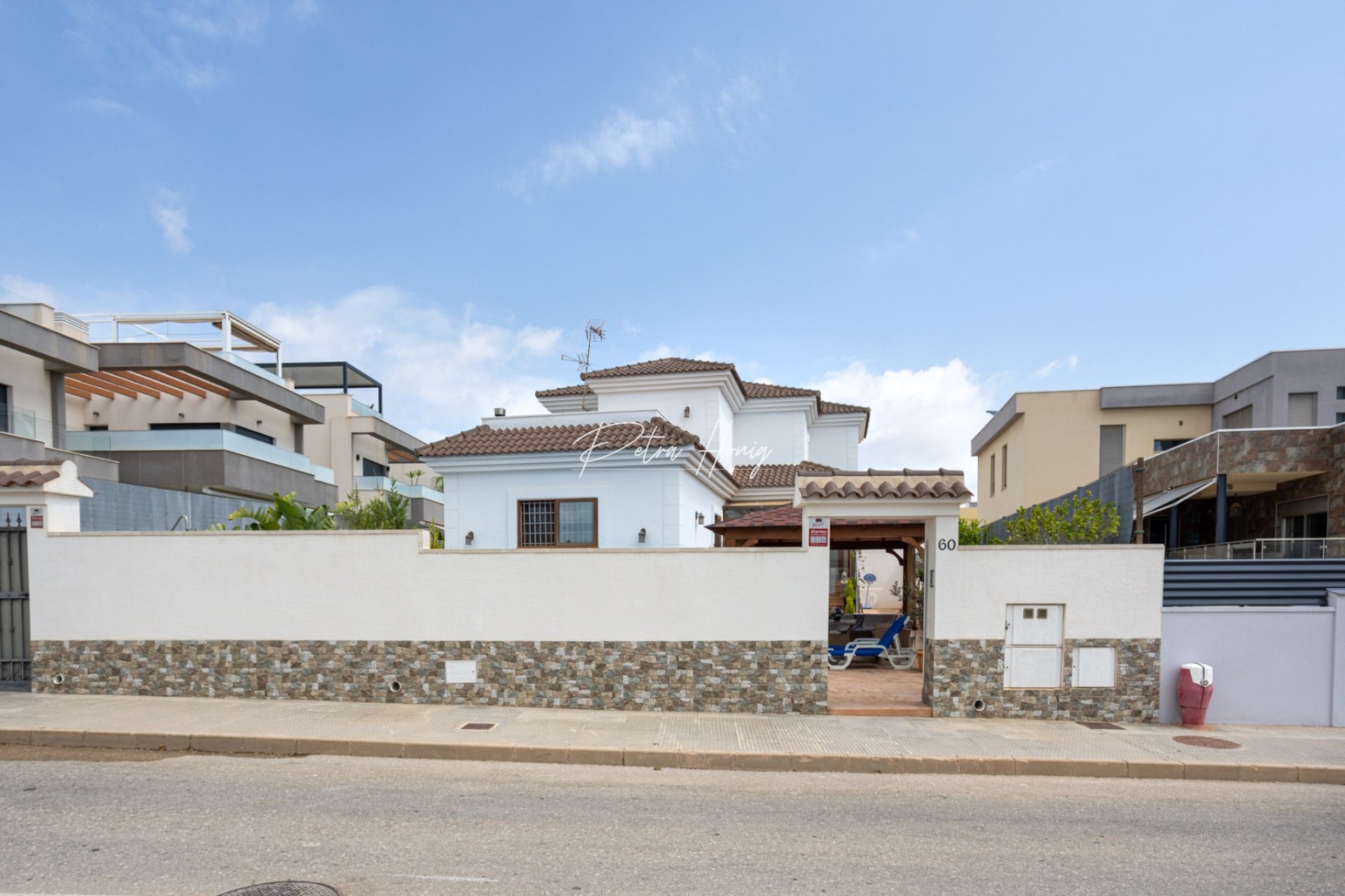 Til Salgs - Villa - Los Montesinos - La Herrada
