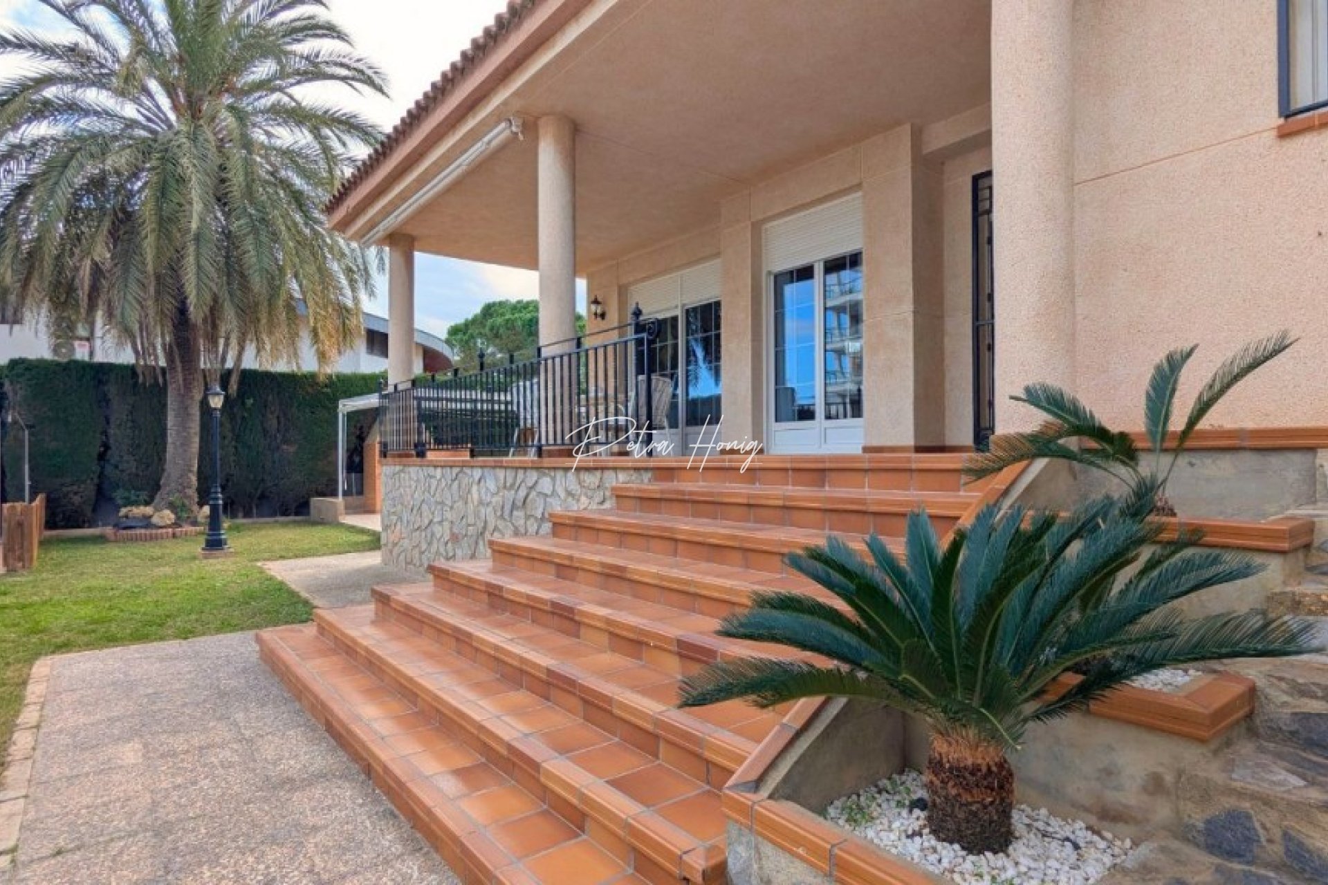 Til Salgs - Villa - Mil Palmeras