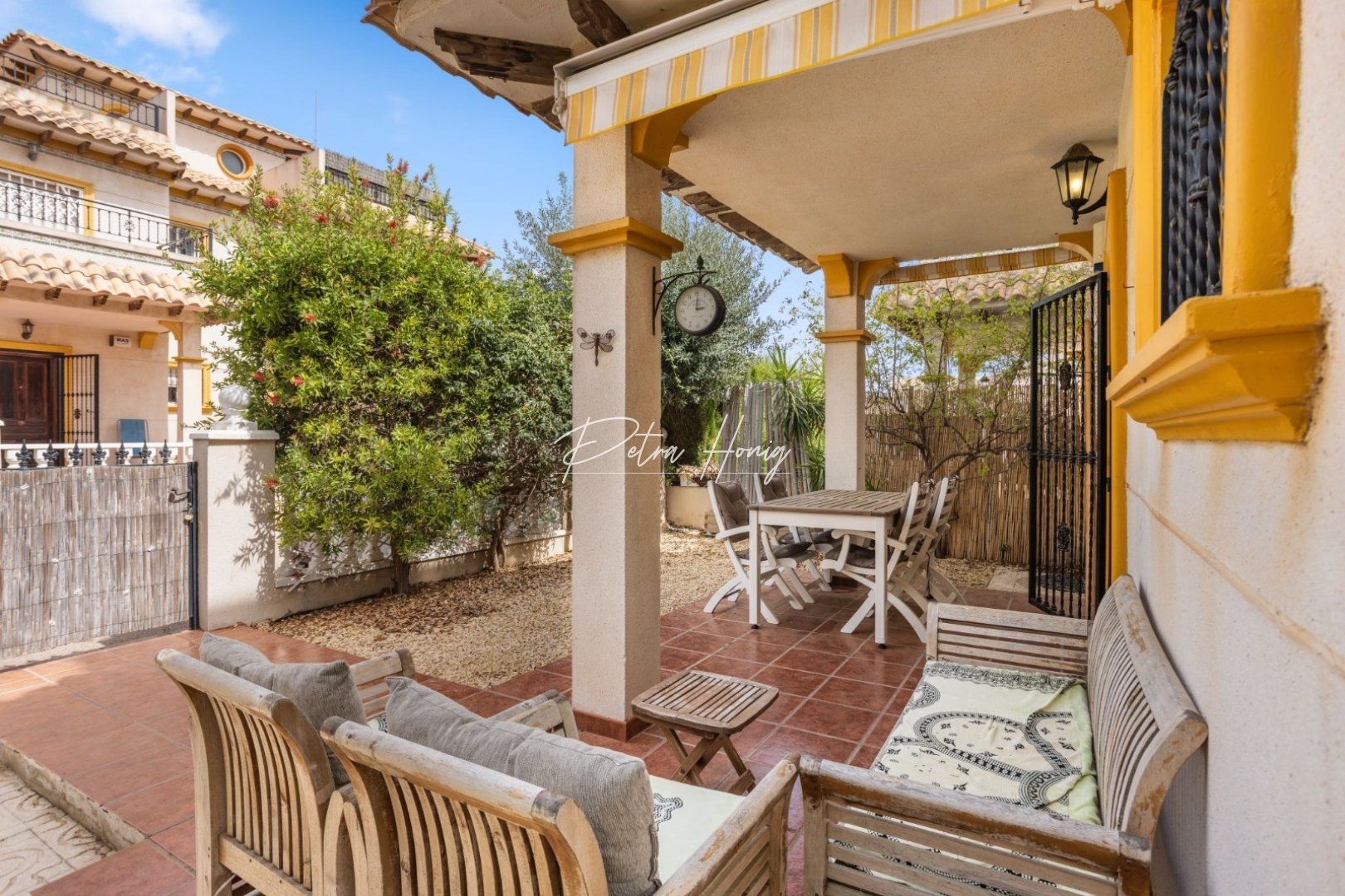 Til Salgs - Villa - Orihuela Costa - La Regia