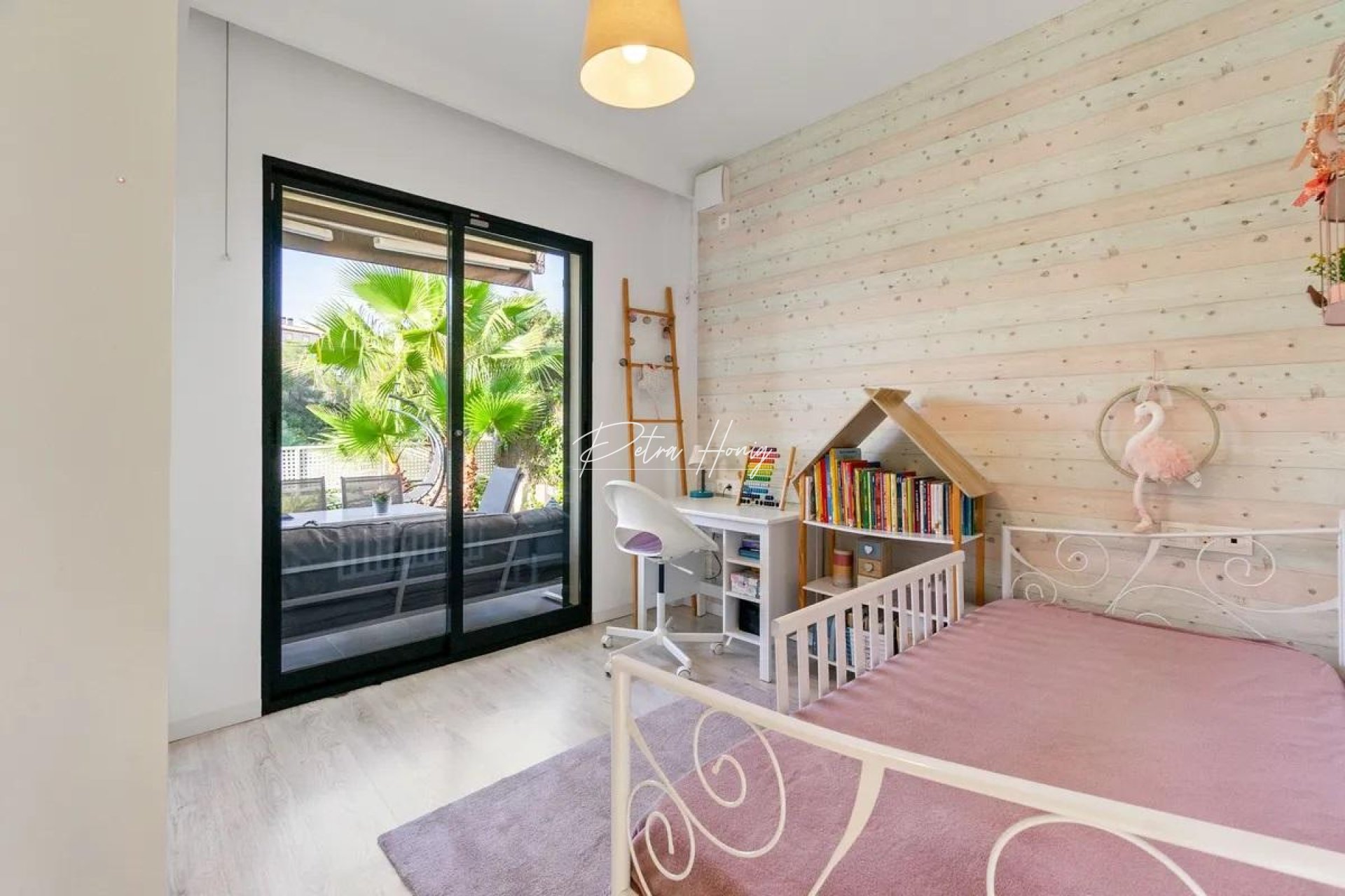 Til Salgs - Villa - Orihuela Costa - La Zenia