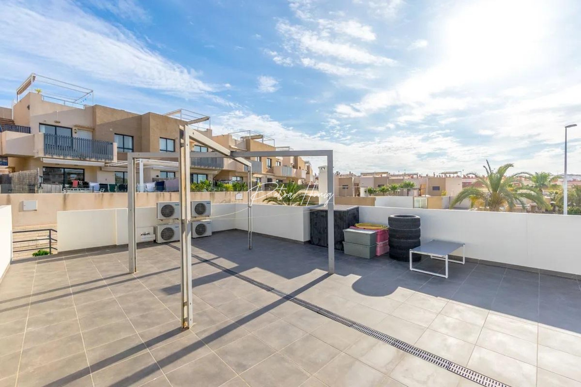 Til Salgs - Villa - Orihuela Costa - La Zenia