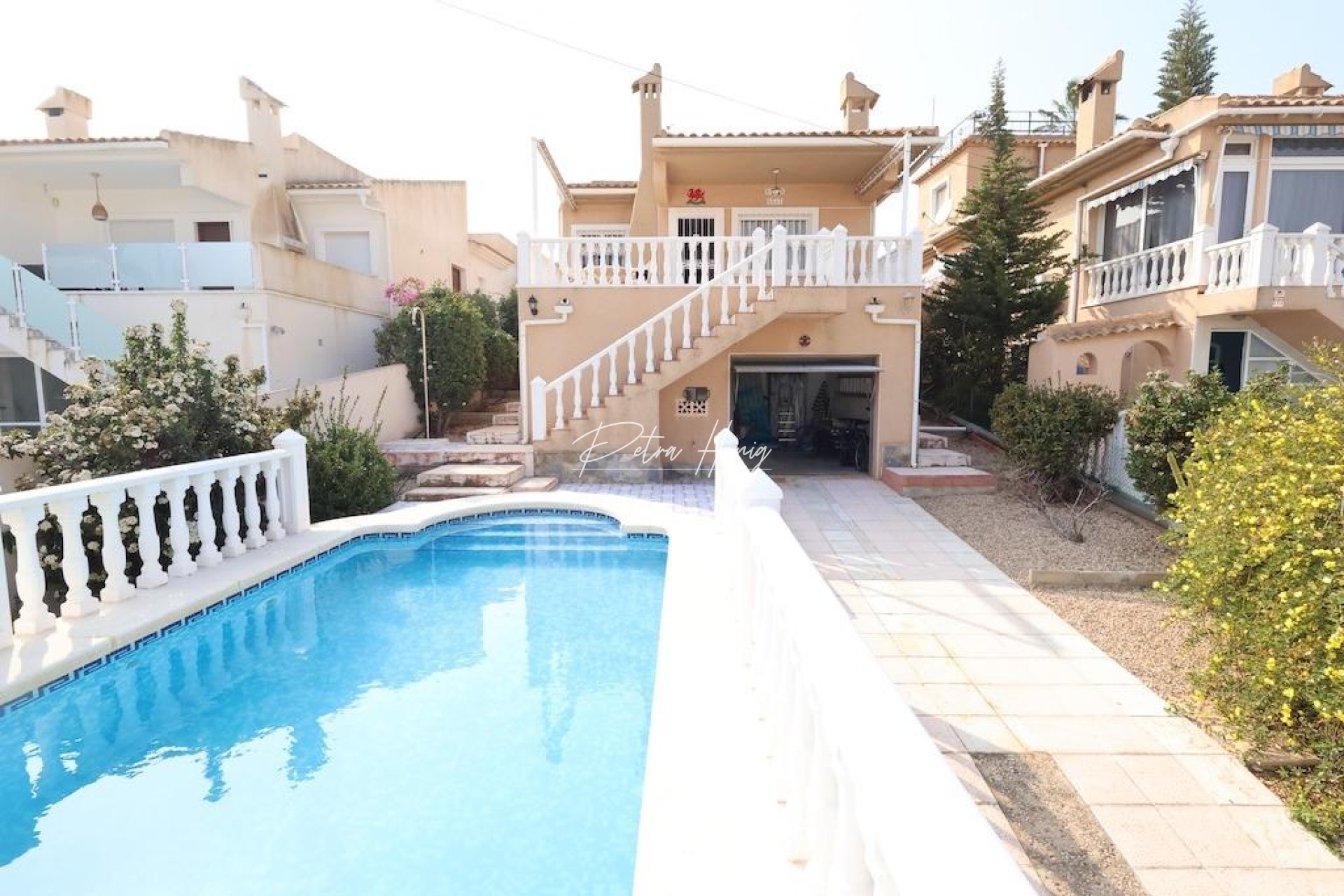 Til Salgs - Villa - Orihuela Costa - Los Balcones