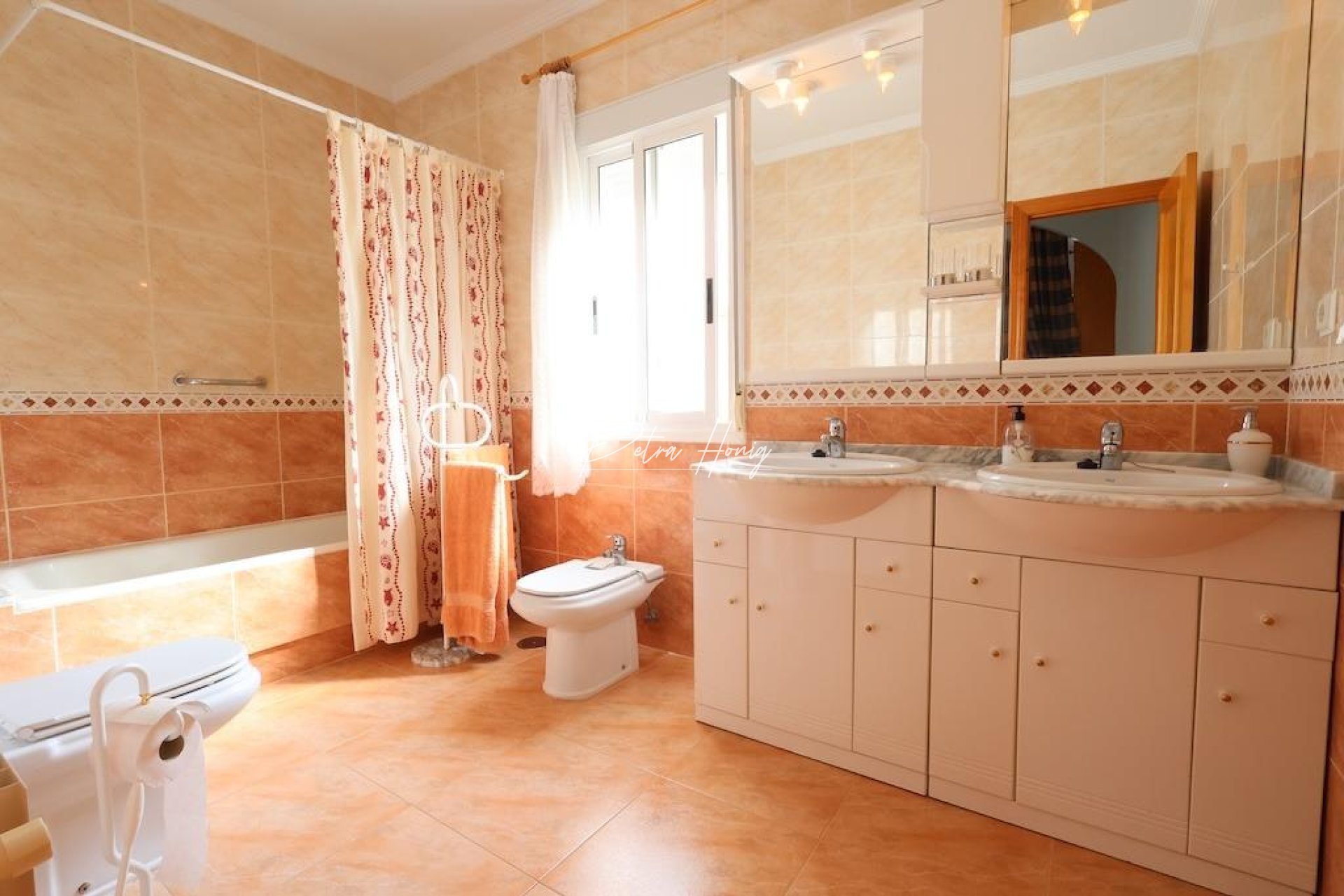 Til Salgs - Villa - Orihuela Costa - Los Balcones