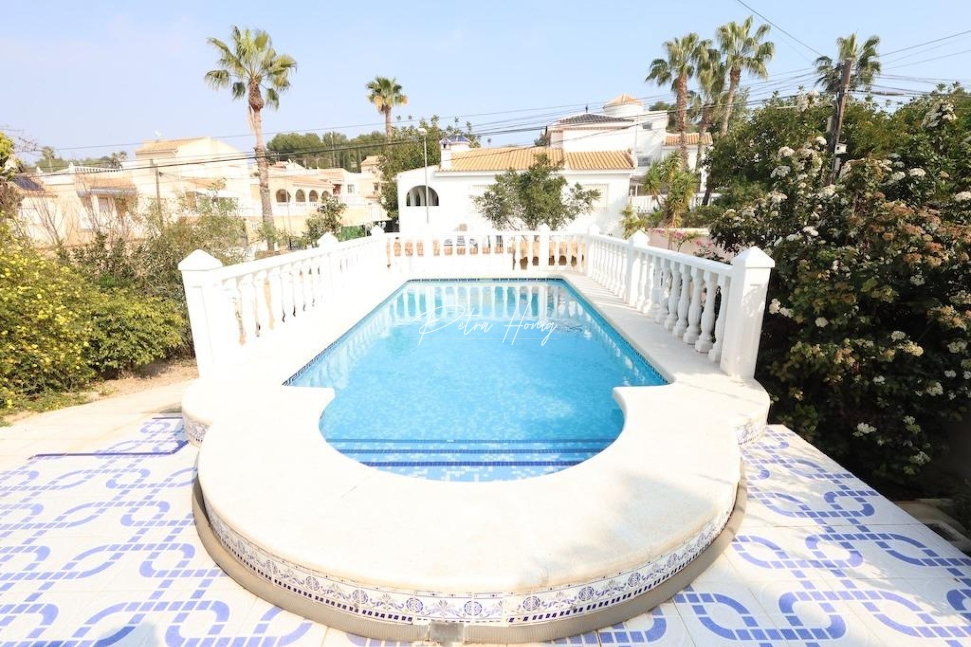 Til Salgs - Villa - Orihuela Costa - Los Balcones