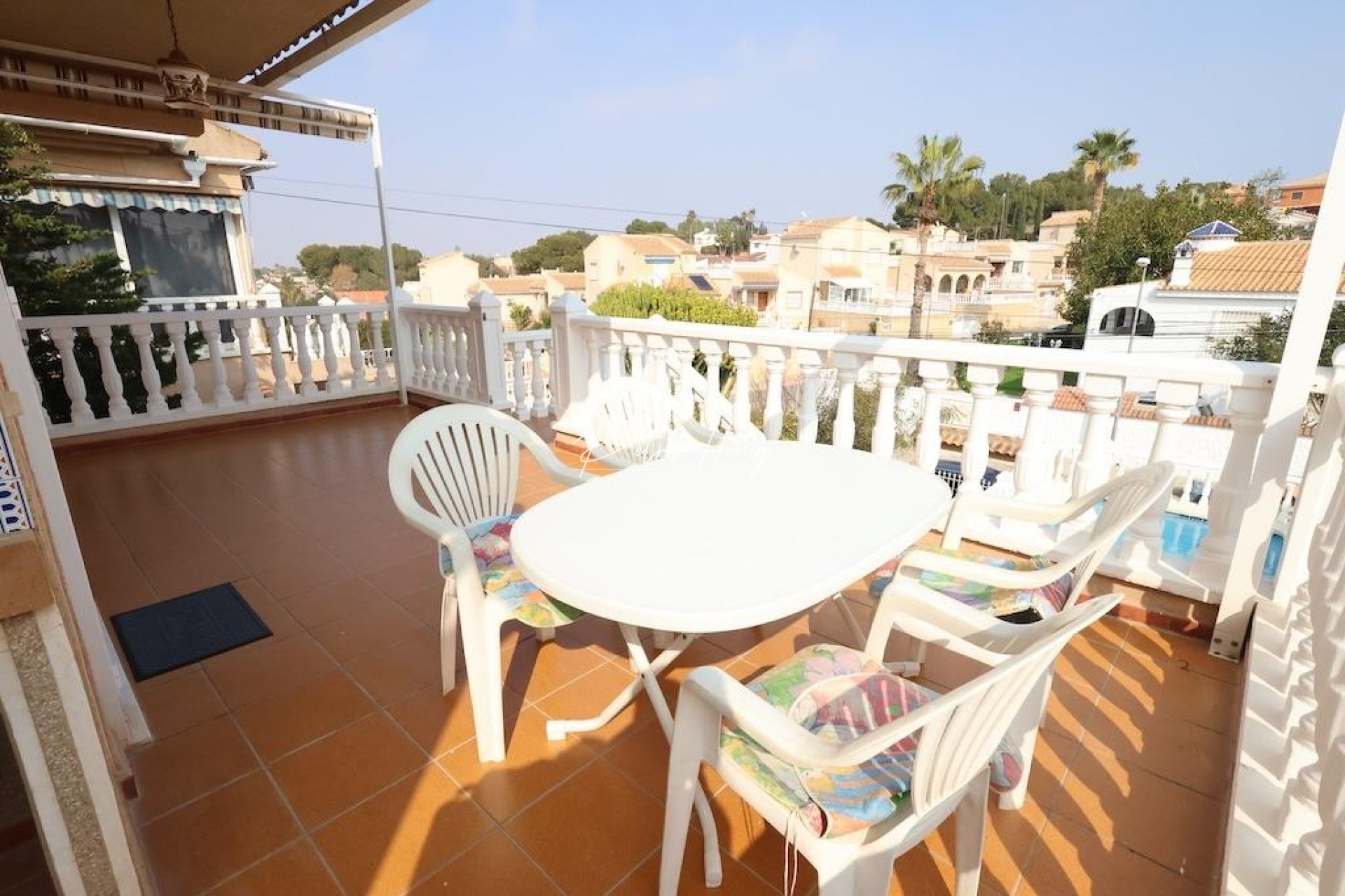Til Salgs - Villa - Orihuela Costa - Los Balcones
