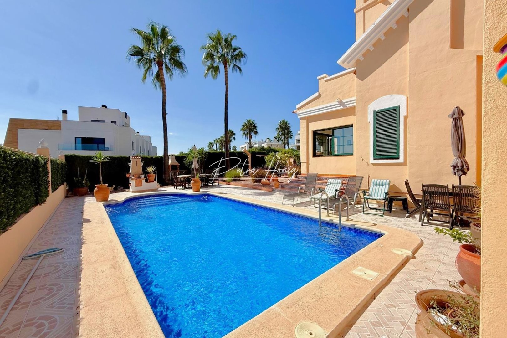 Til Salgs - Villa - Orihuela Costa - Los Dolses
