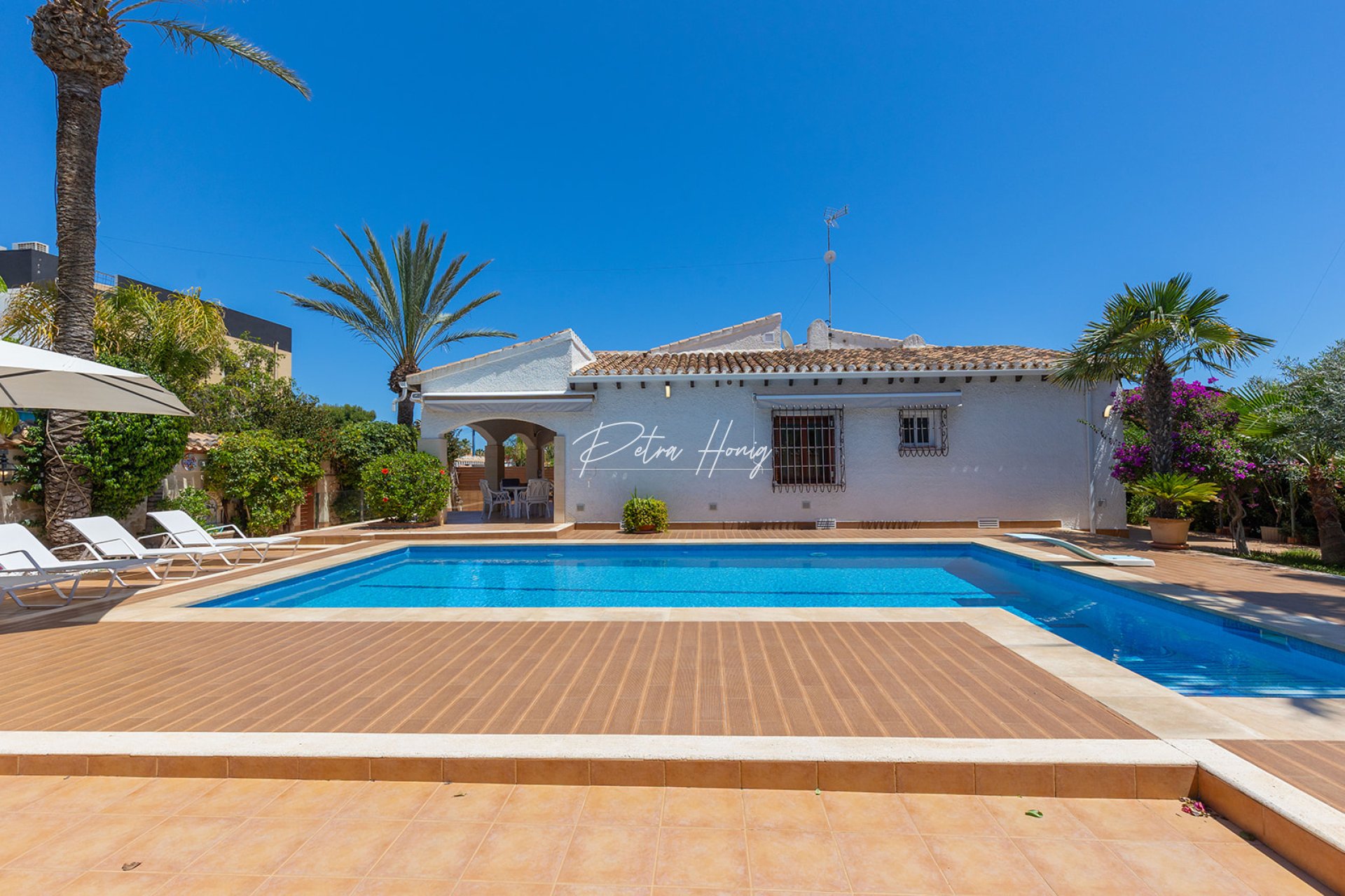 Til Salgs - Villa - Orihuela Costa - Punta Prima