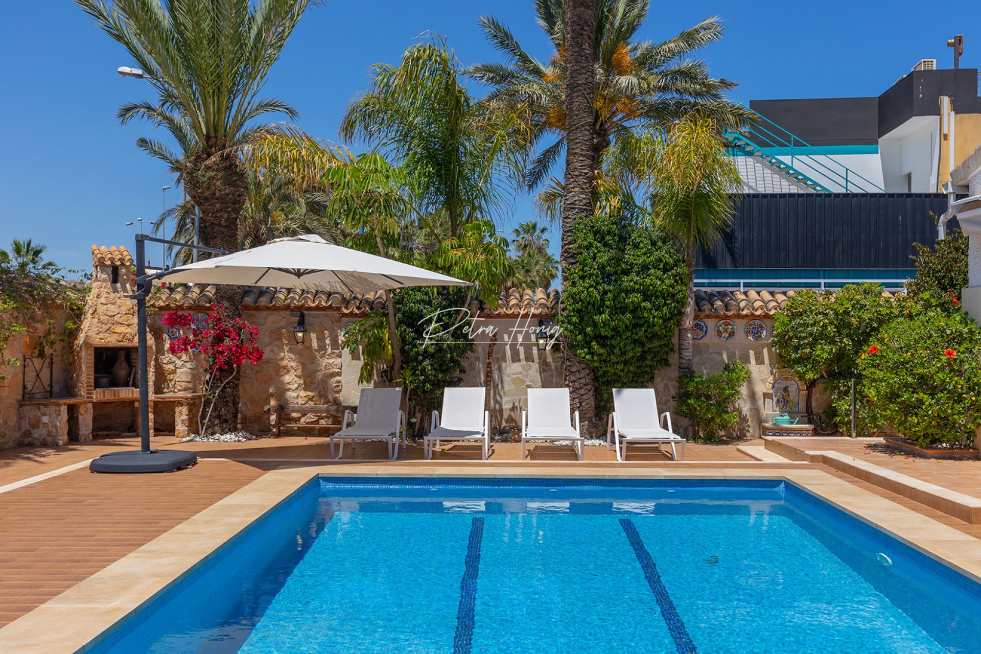 Til Salgs - Villa - Orihuela Costa - Punta Prima