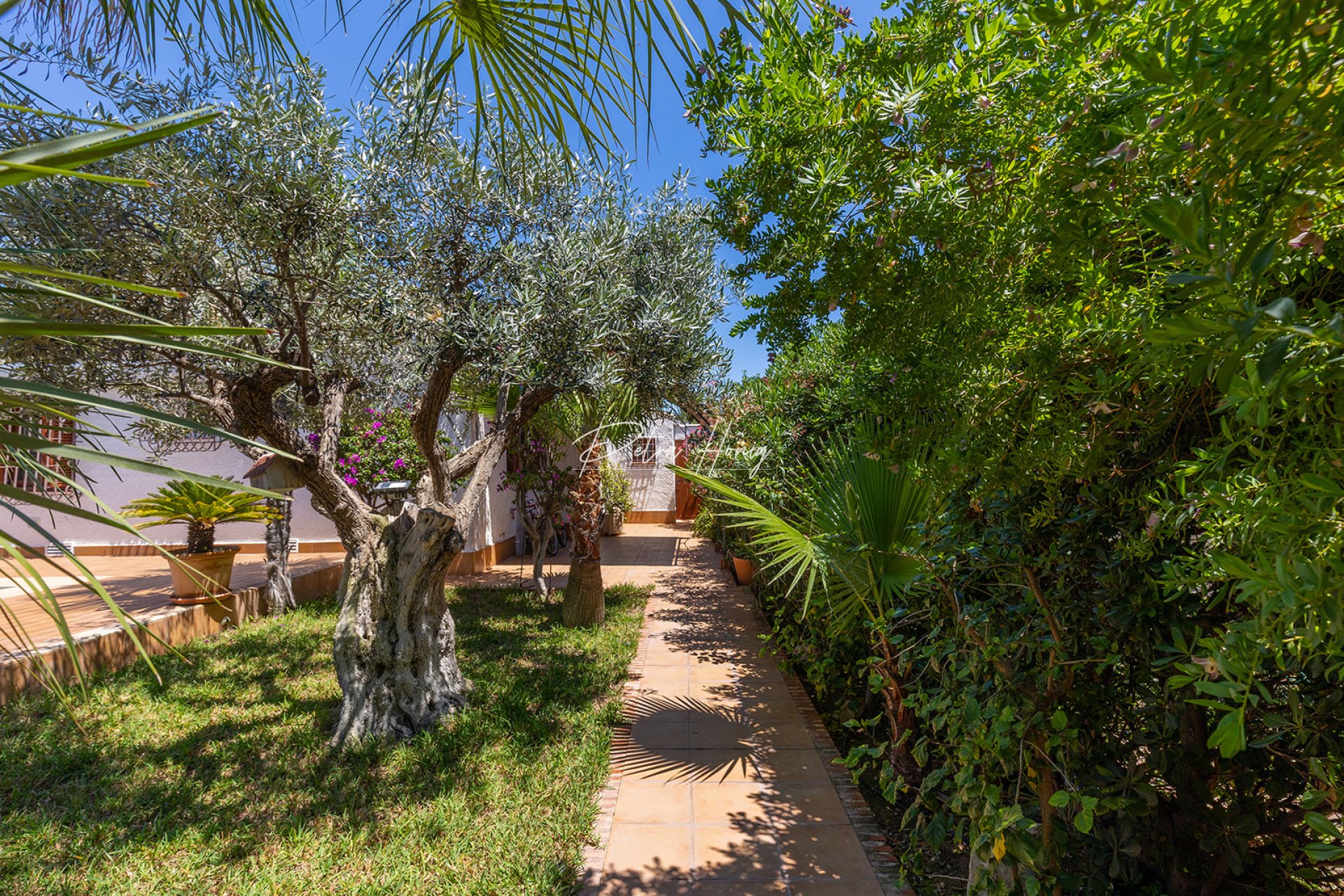 Til Salgs - Villa - Orihuela Costa - Punta Prima