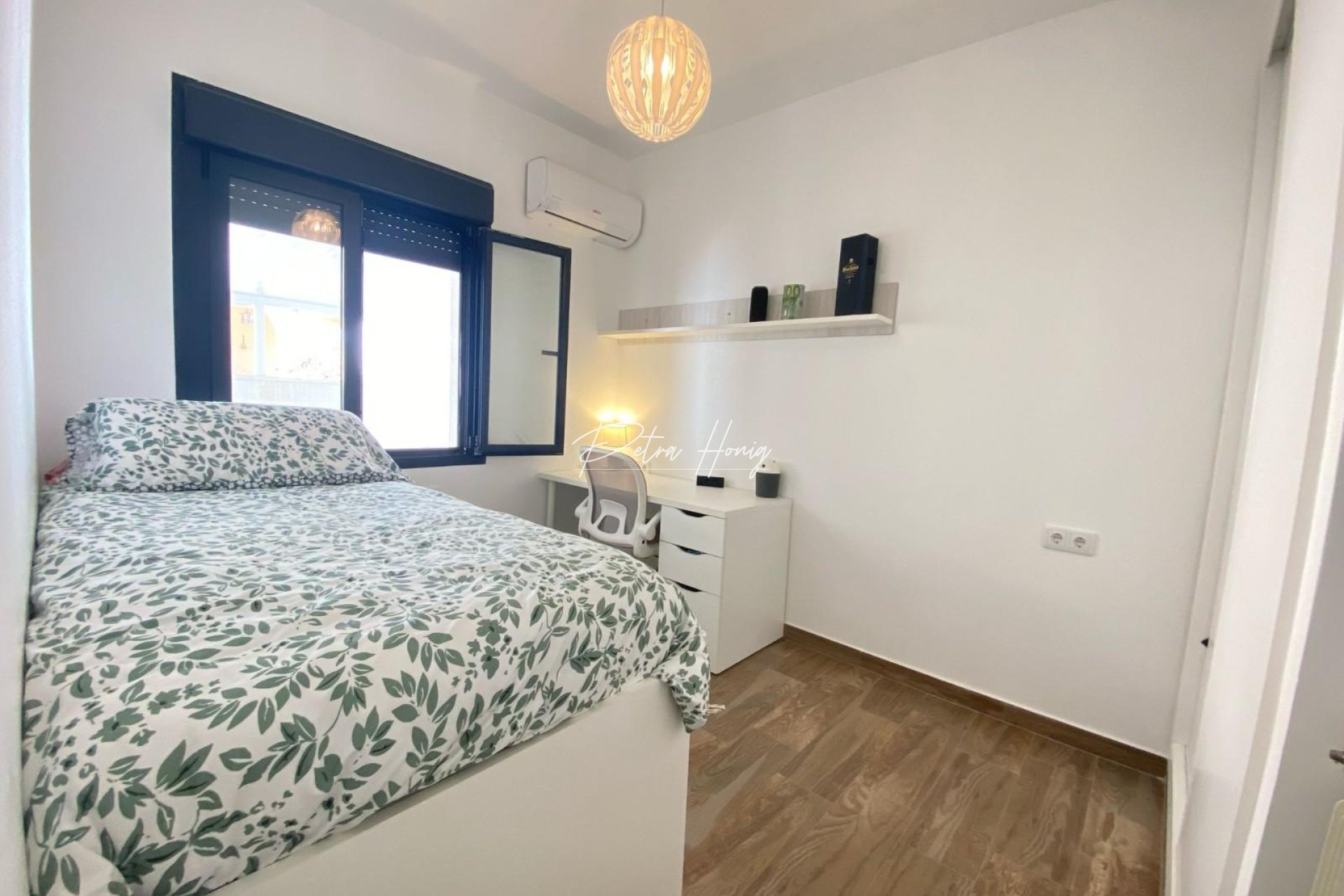 Til Salgs - Villa - Orihuela Costa - Villamartin