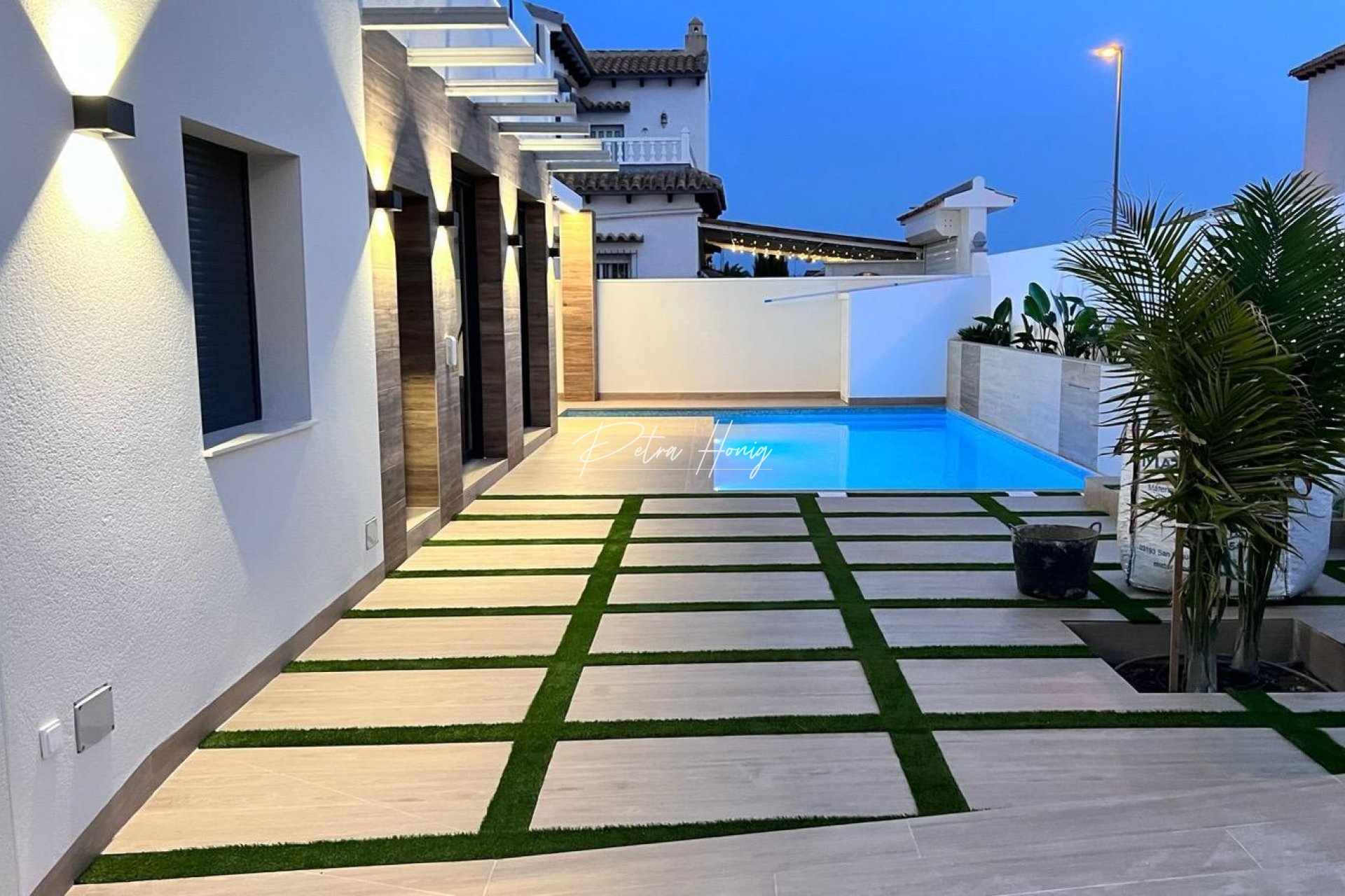 Til Salgs - Villa - Orihuela Costa - Villamartin