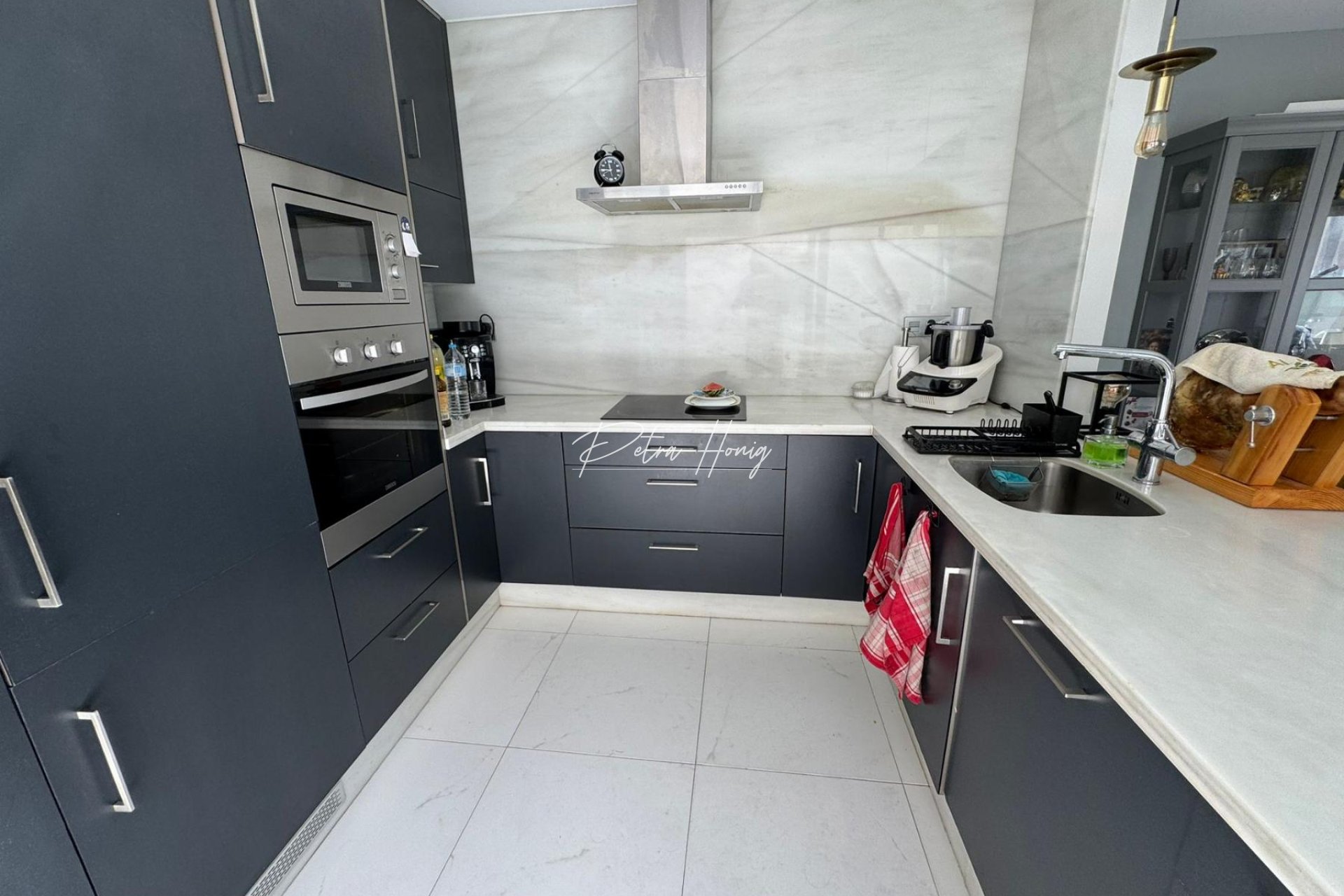 Til Salgs - Villa - Orihuela Costa - Villamartin