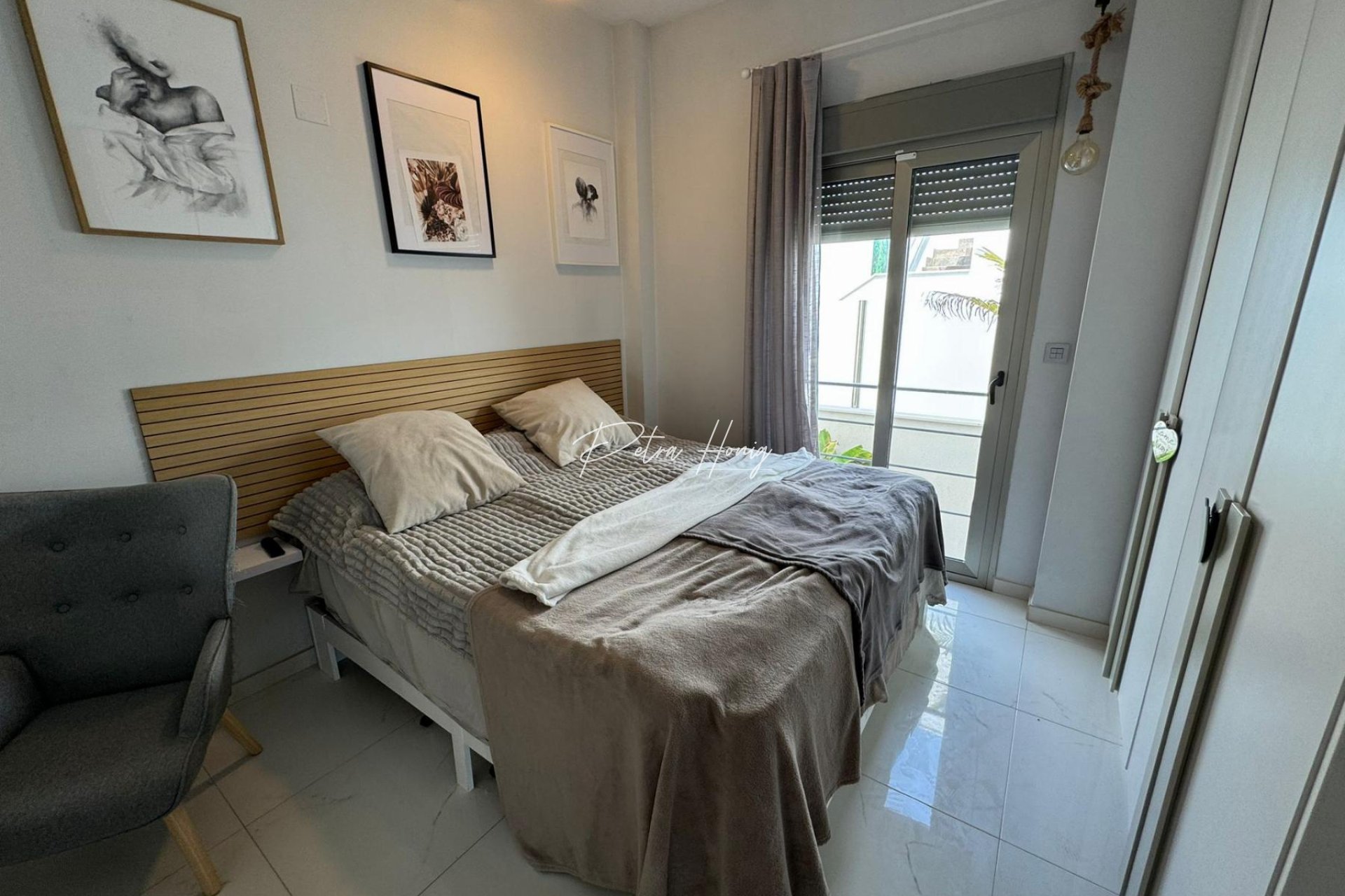 Til Salgs - Villa - Orihuela Costa - Villamartin