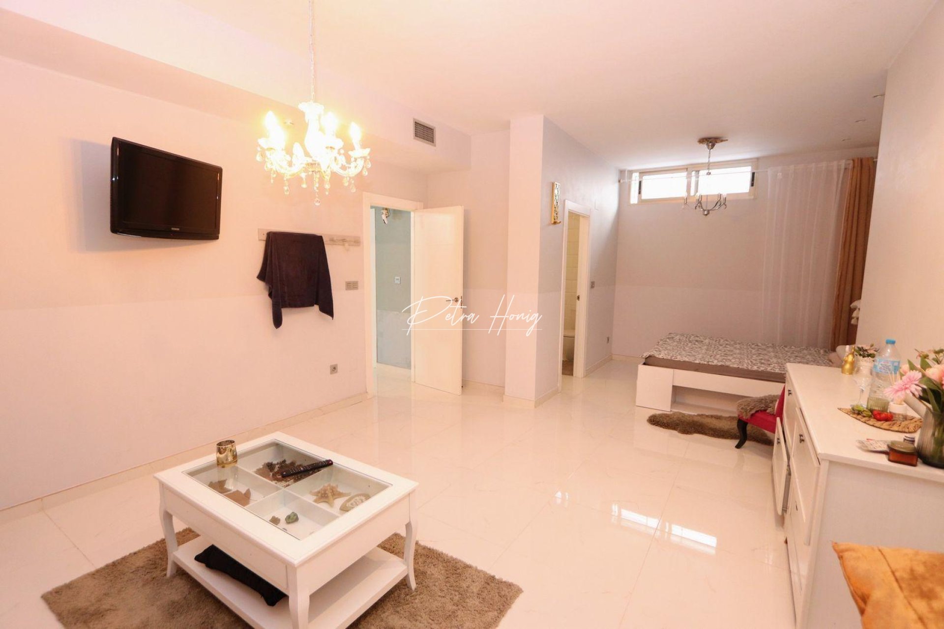 Til Salgs - Villa - Orihuela Costa - Villamartin