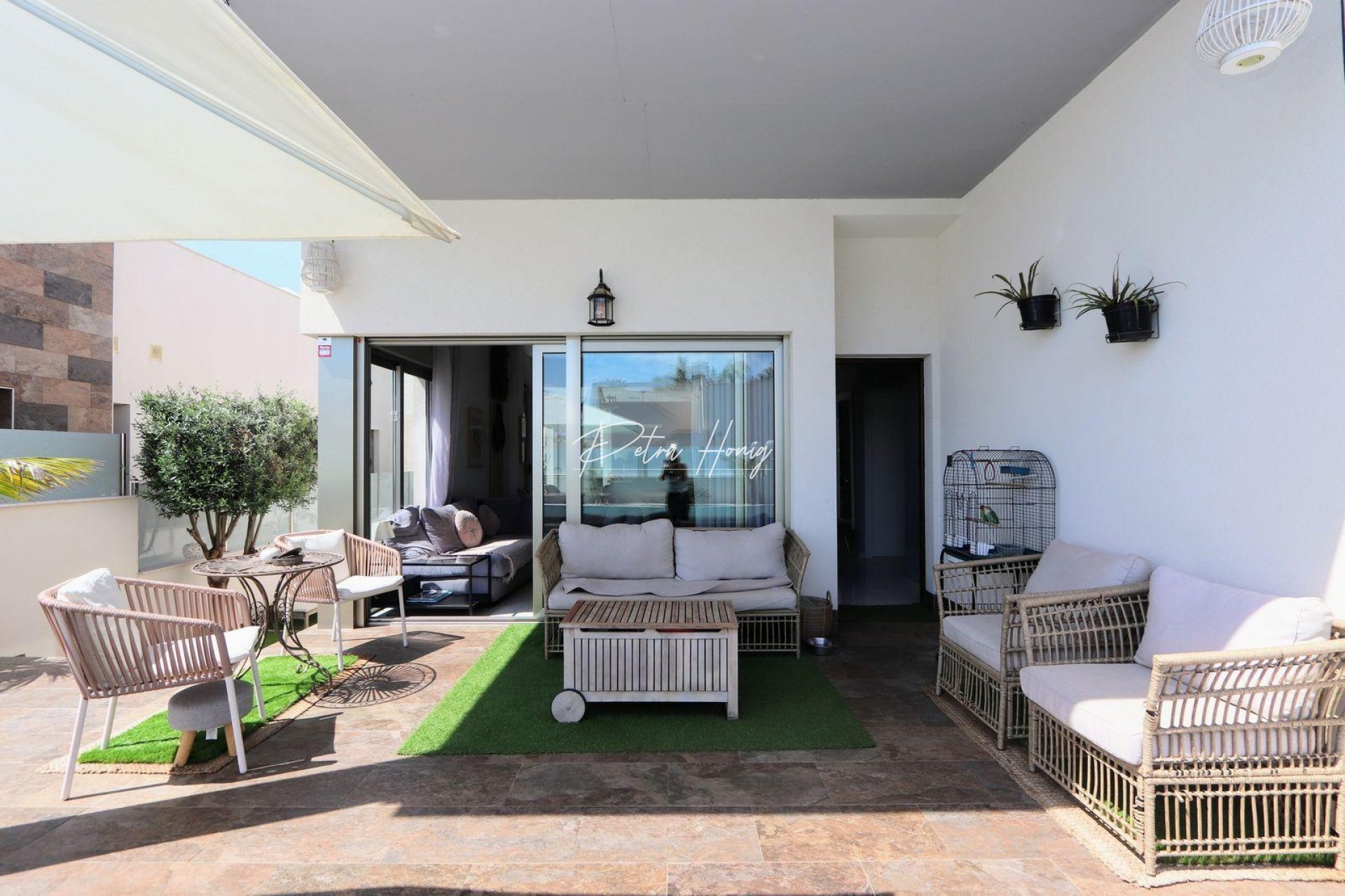 Til Salgs - Villa - Orihuela Costa - Villamartin