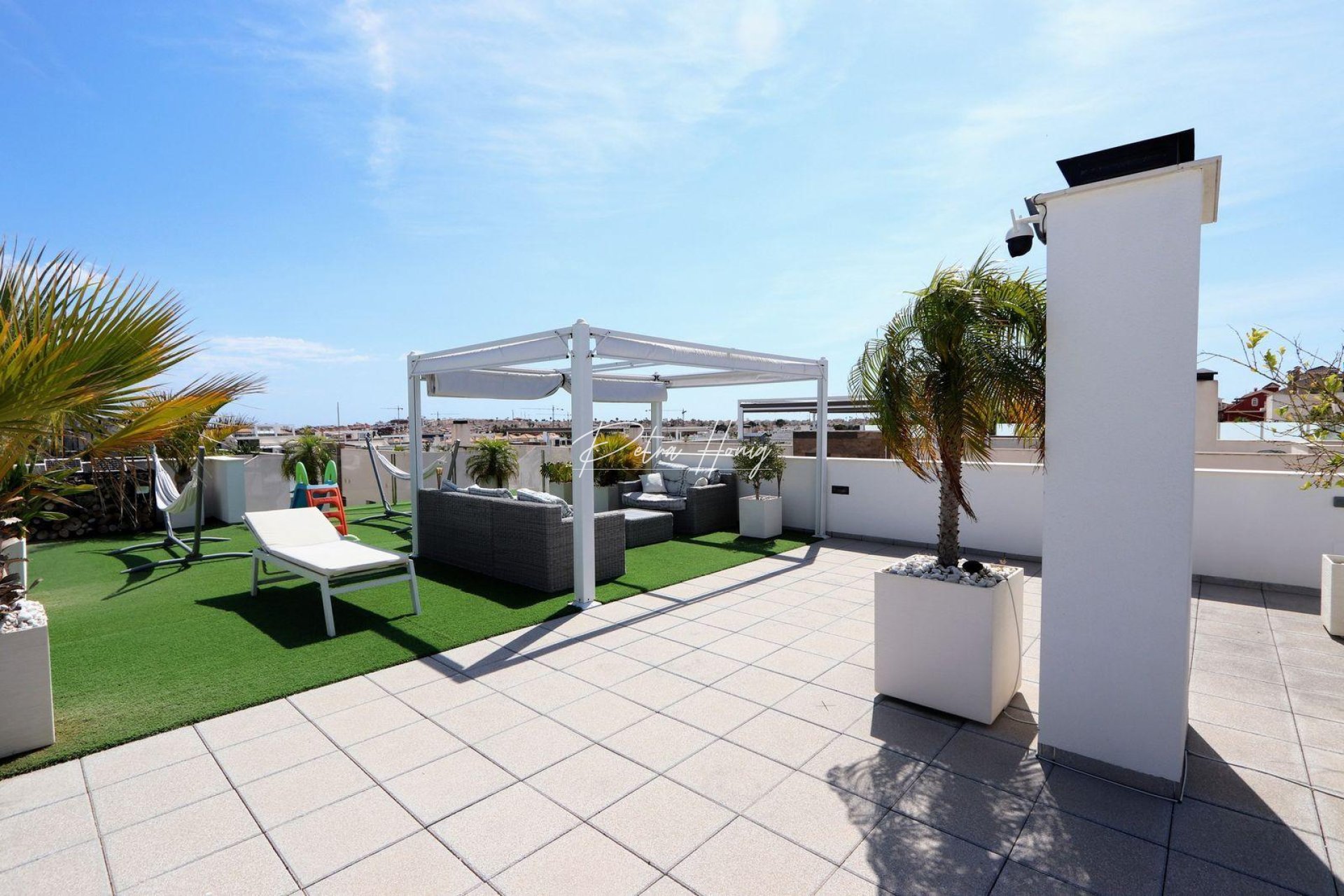 Til Salgs - Villa - Orihuela Costa - Villamartin