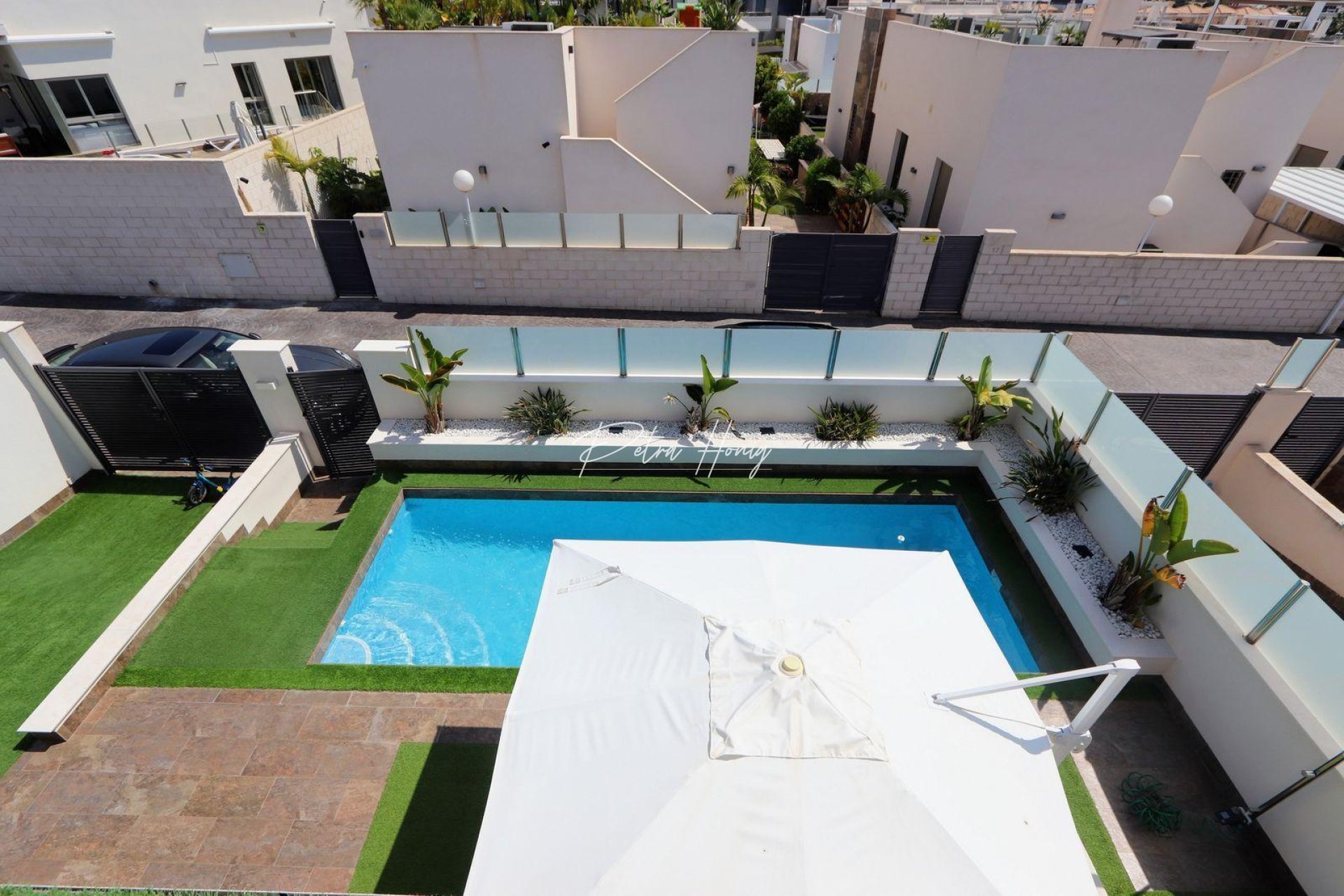 Til Salgs - Villa - Orihuela Costa - Villamartin