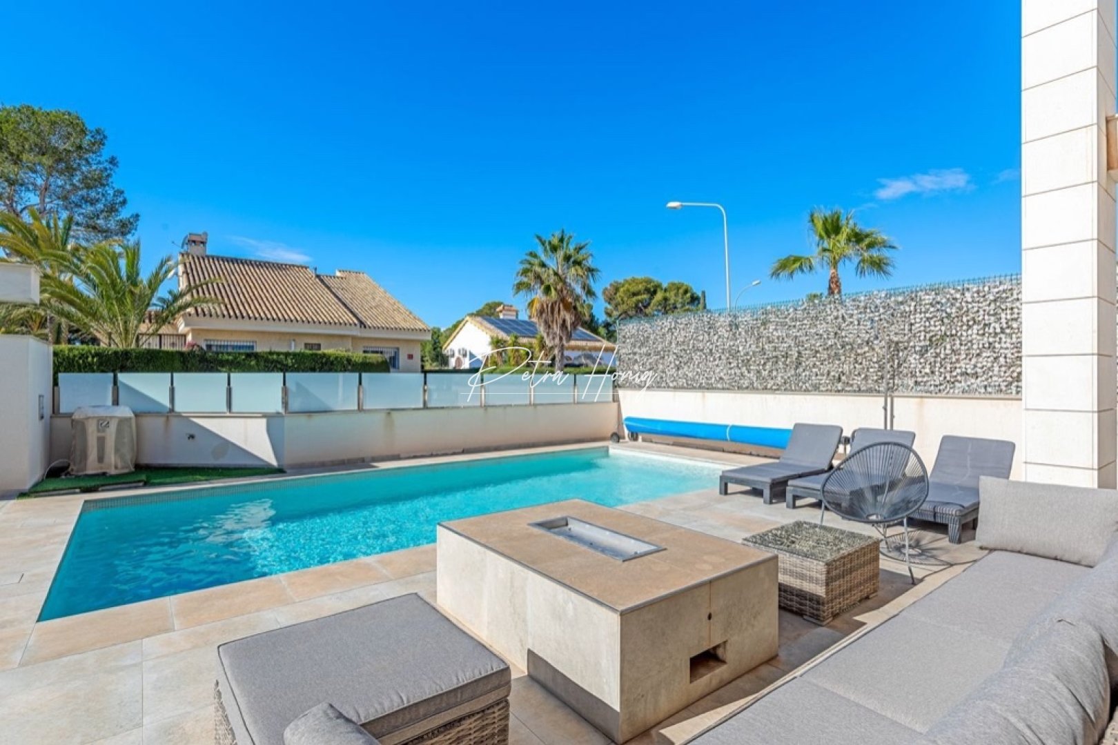 Til Salgs - Villa - Orihuela Costa - Villamartin