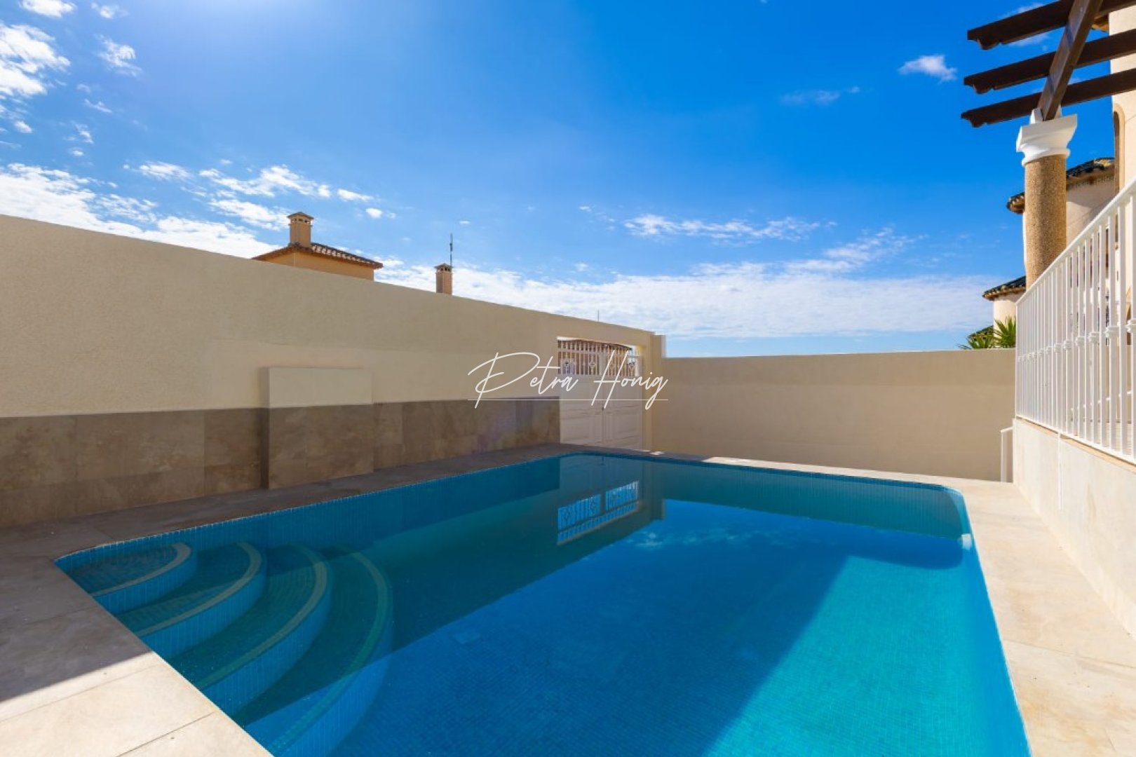 Til Salgs - Villa - Orihuela Costa - Villamartin