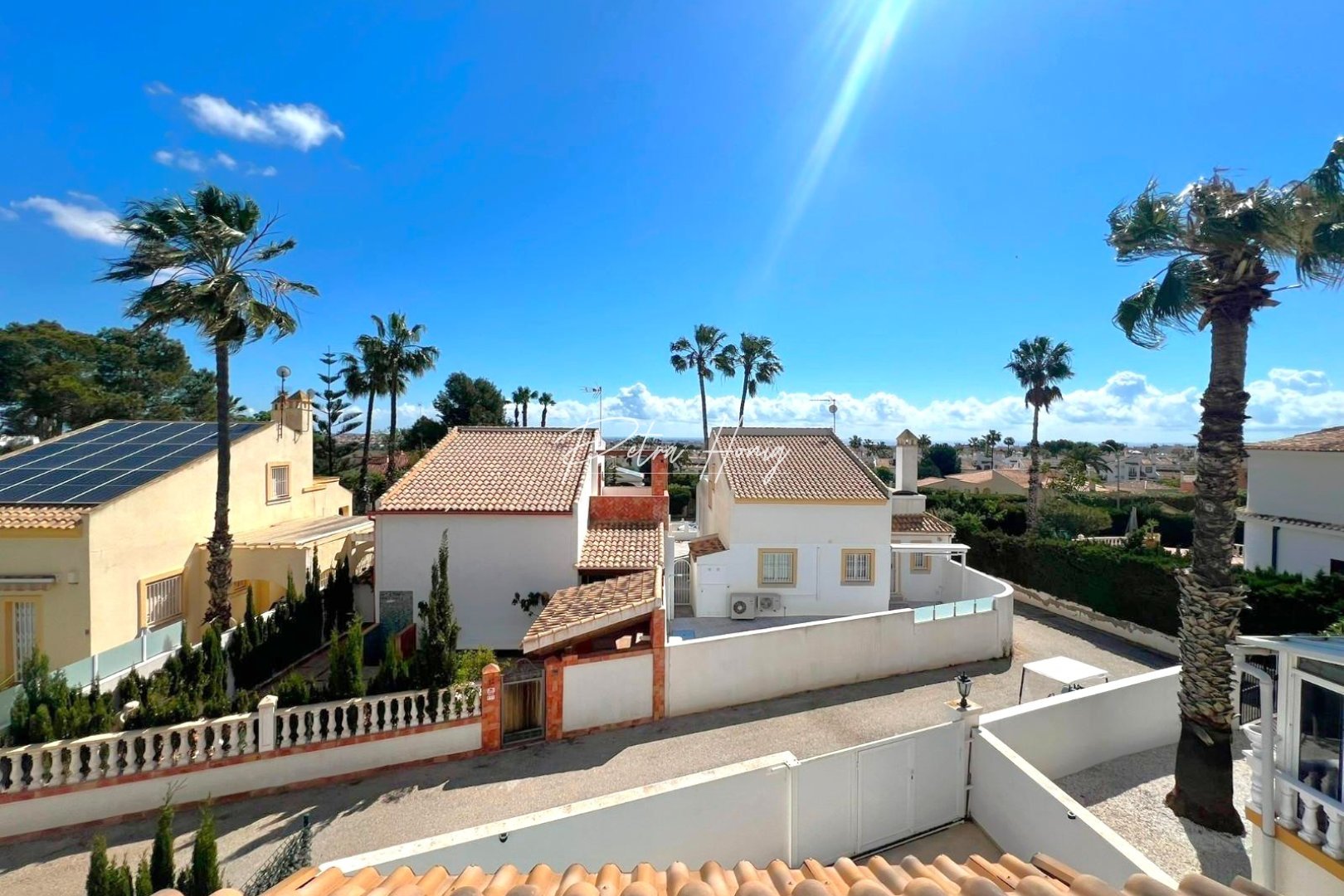 Til Salgs - Villa - Orihuela Costa - Villamartin